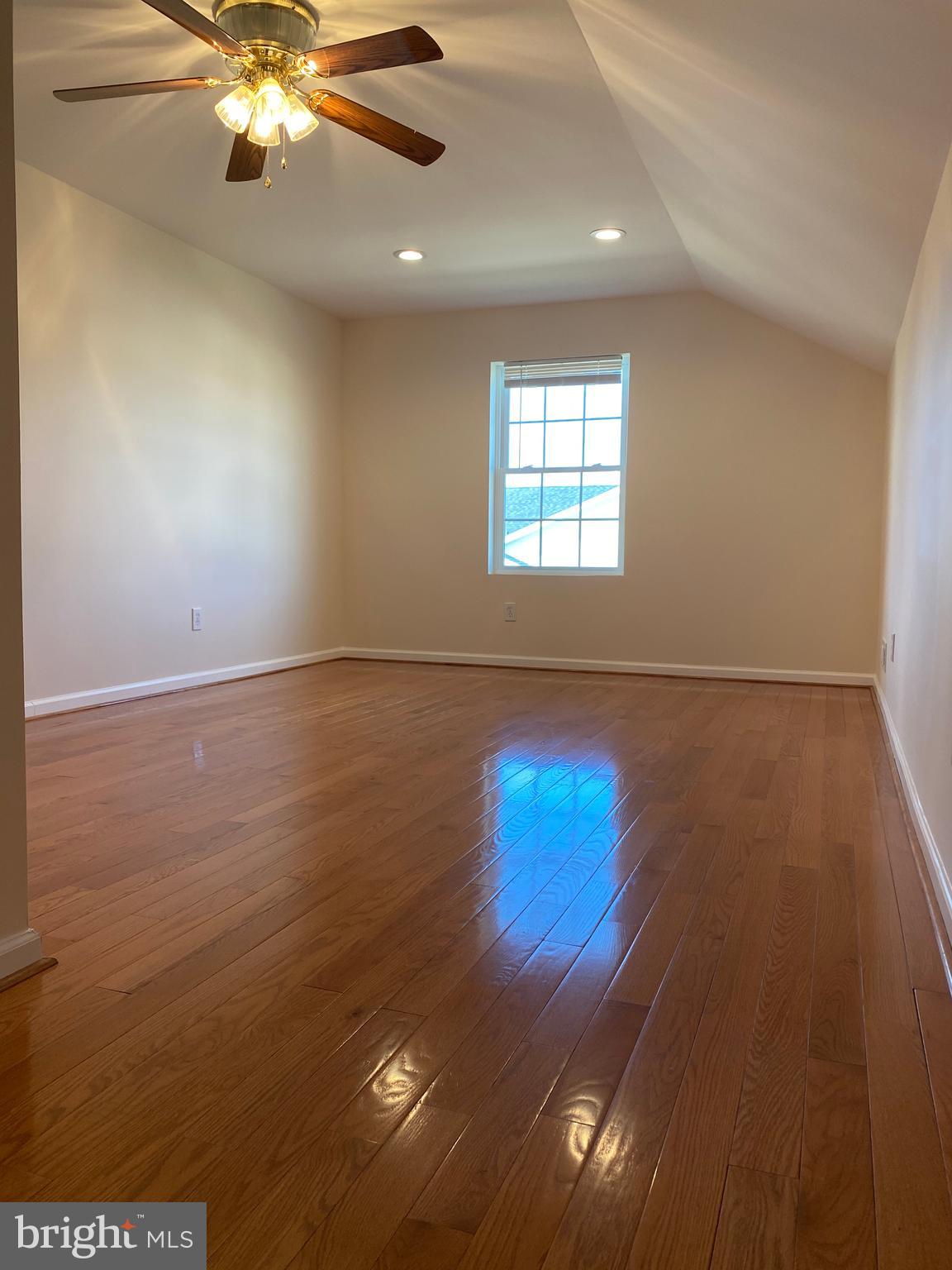 ARBOURS AT EAGLE POINT - Residential