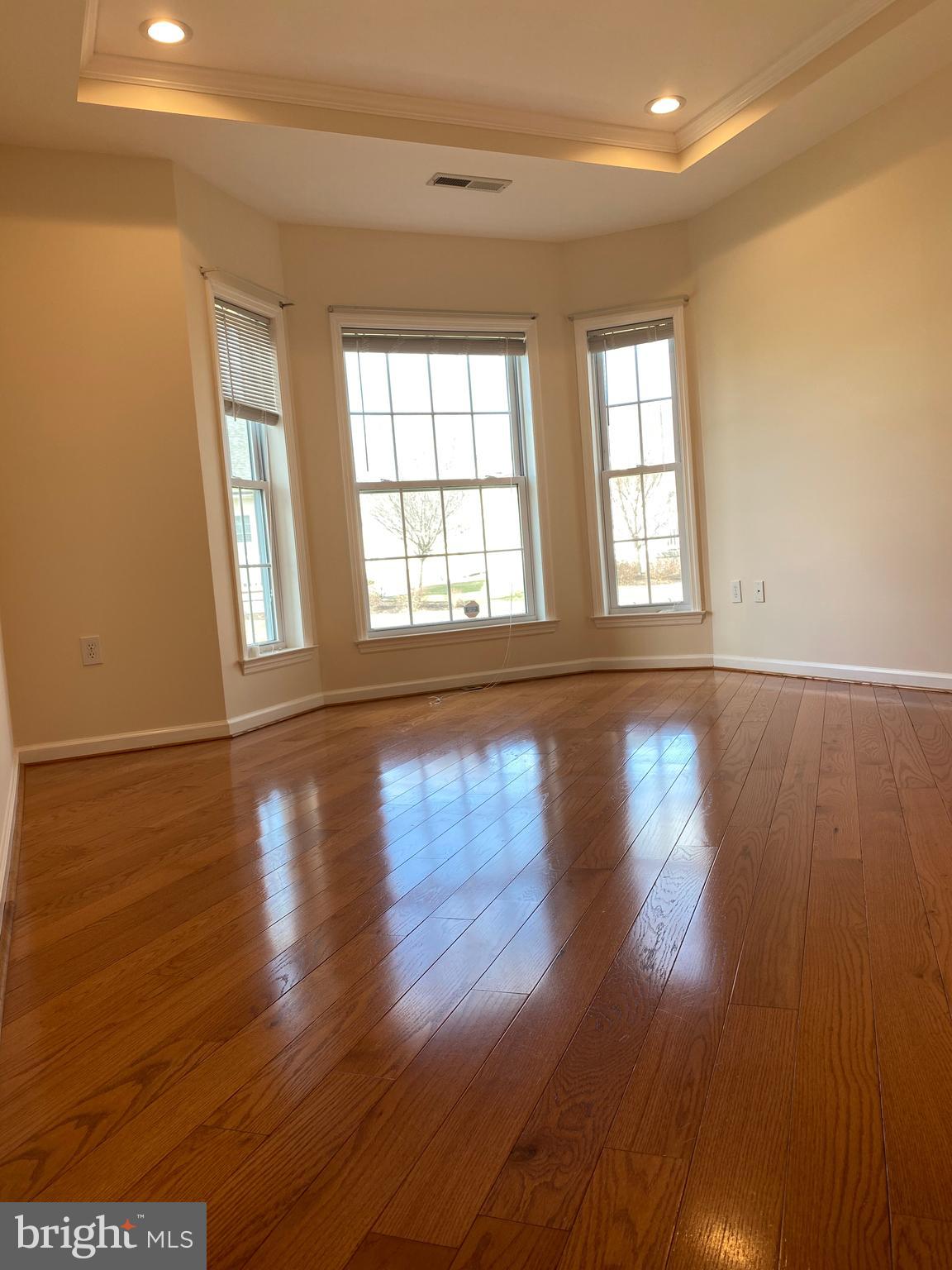 ARBOURS AT EAGLE POINT - Residential