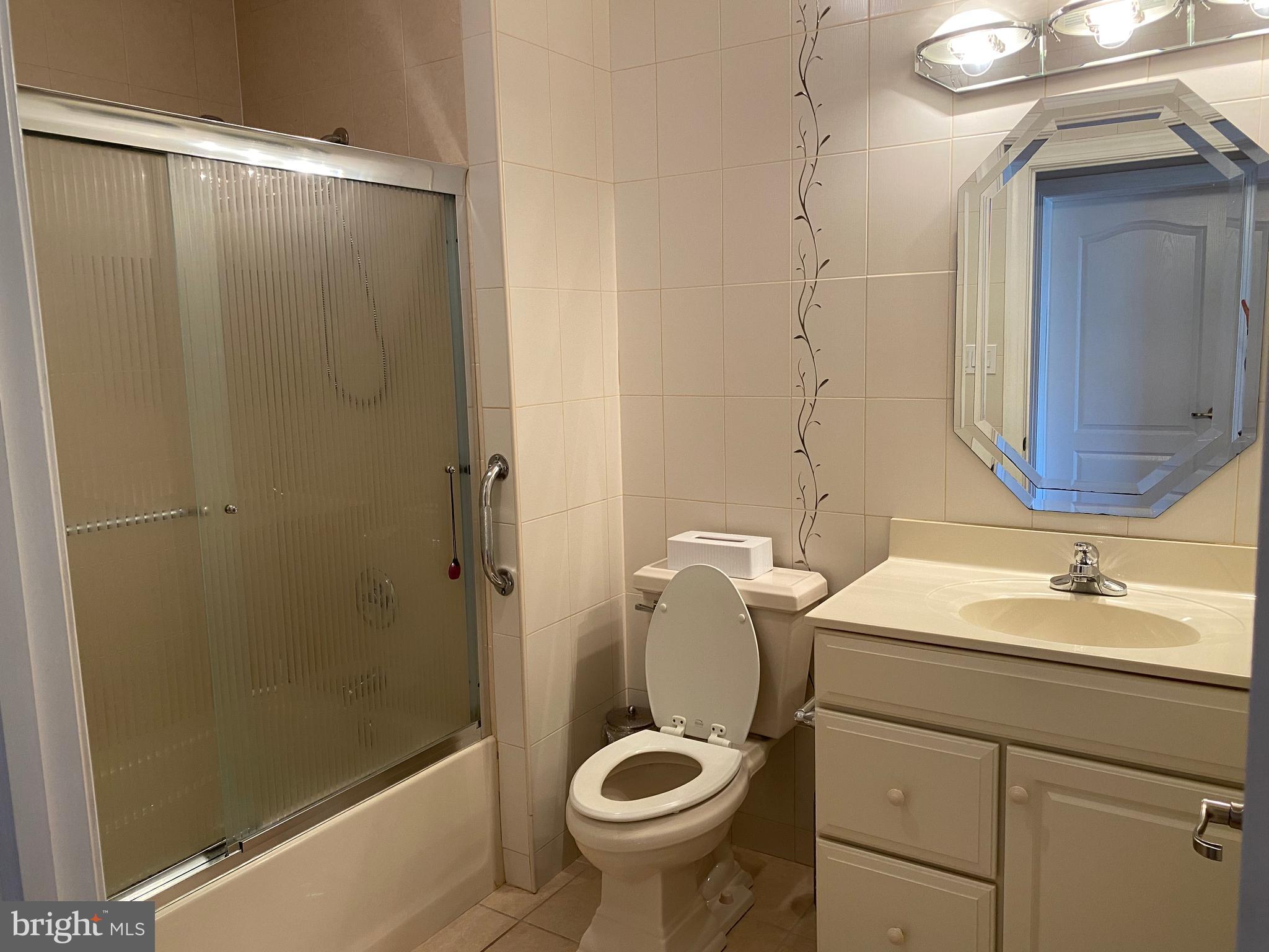 ARBOURS AT EAGLE POINT - Residential