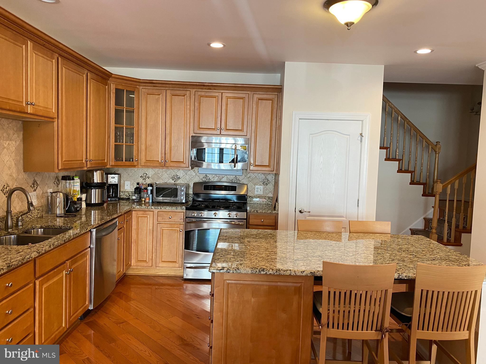 ARBOURS AT EAGLE POINT - Residential