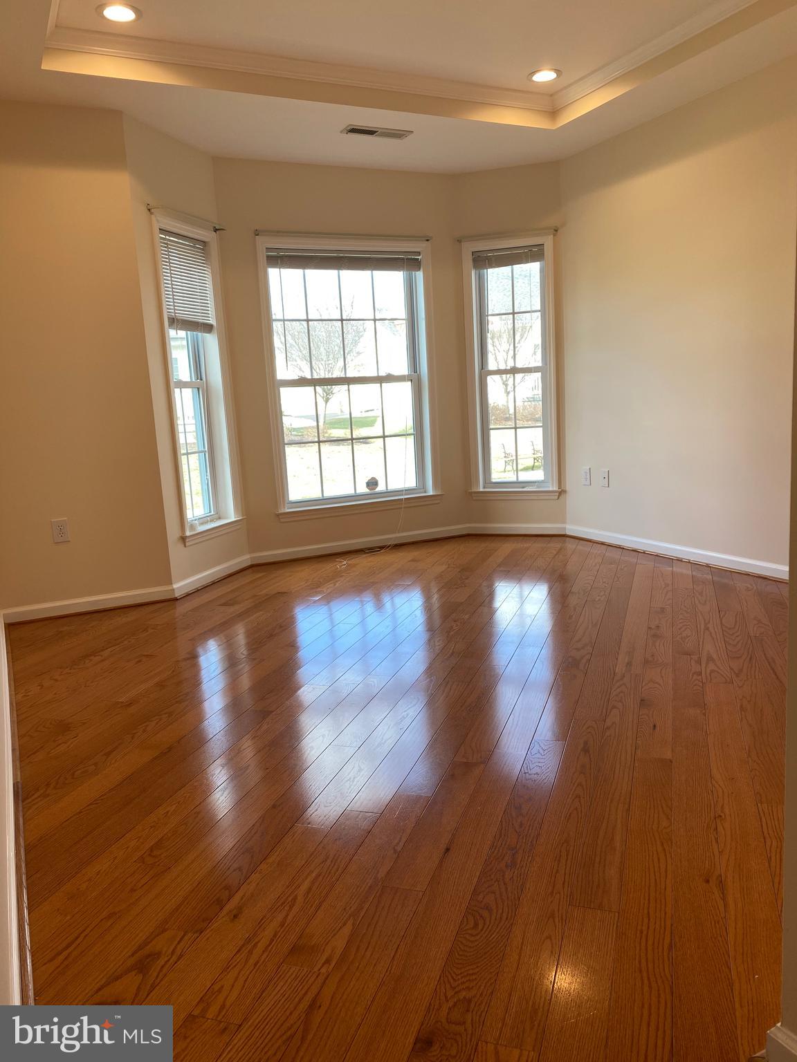 ARBOURS AT EAGLE POINT - Residential