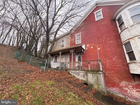 Tiny photo for 700 W Walnut Street, ASHLAND, PA 17921 (MLS # PASK2025478)
