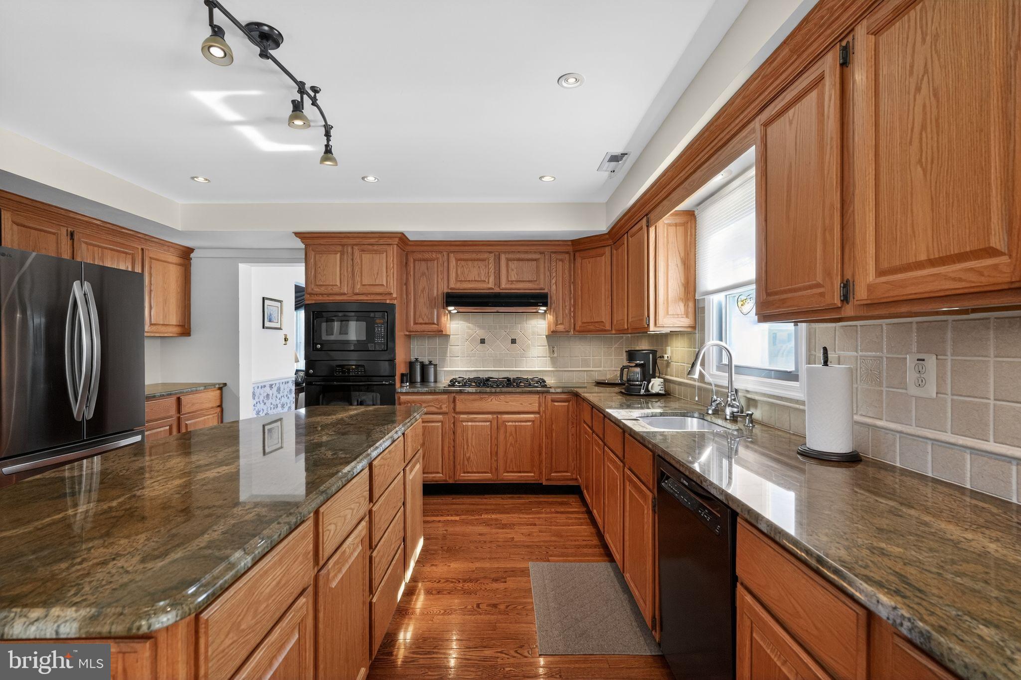 GWYNEDD LEA - Residential