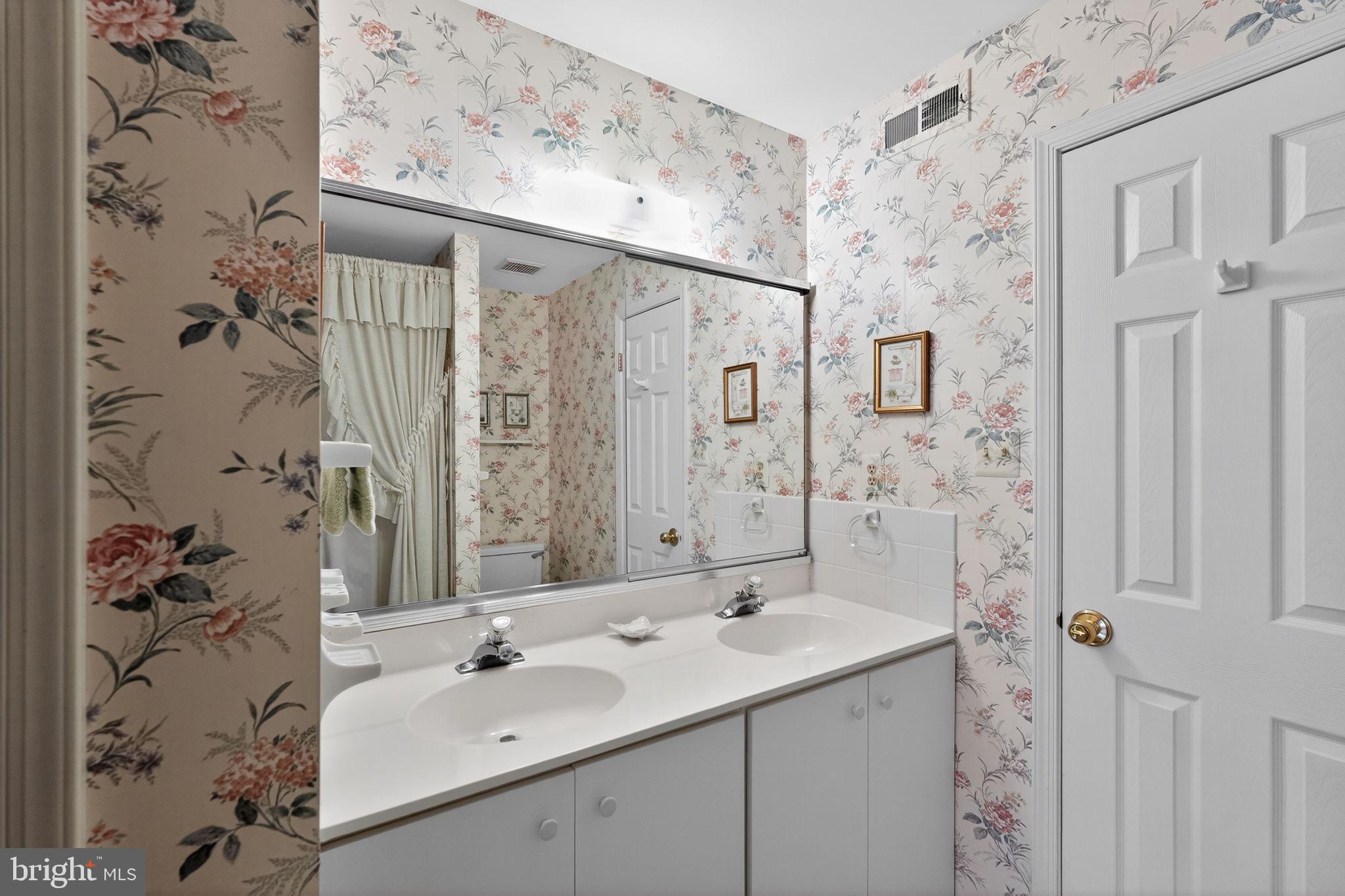 GWYNEDD LEA - Residential