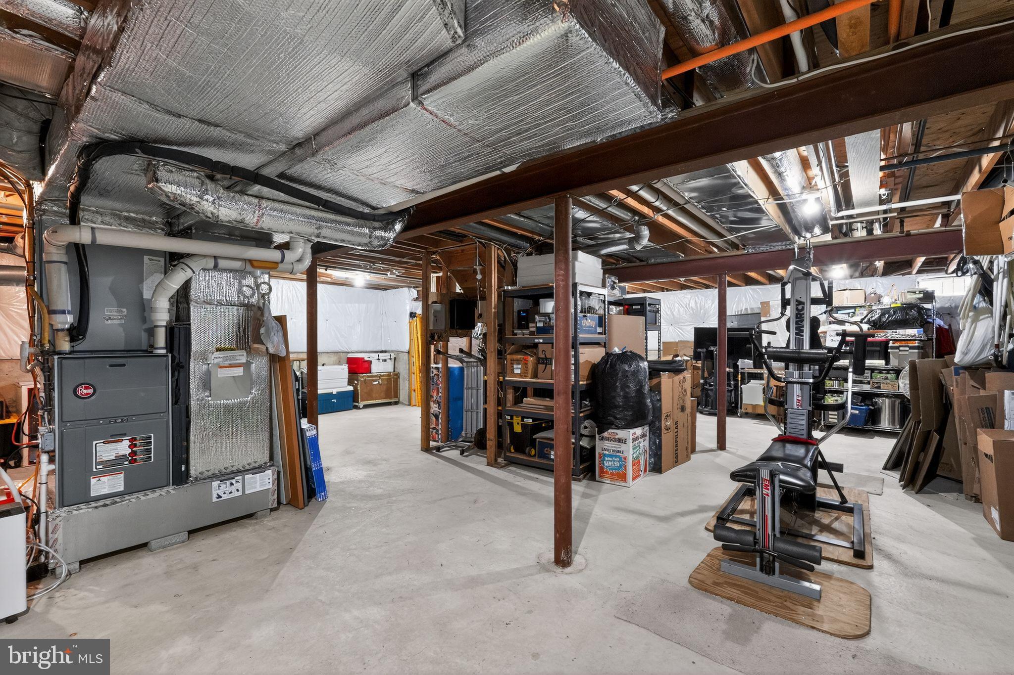 GWYNEDD LEA - Residential