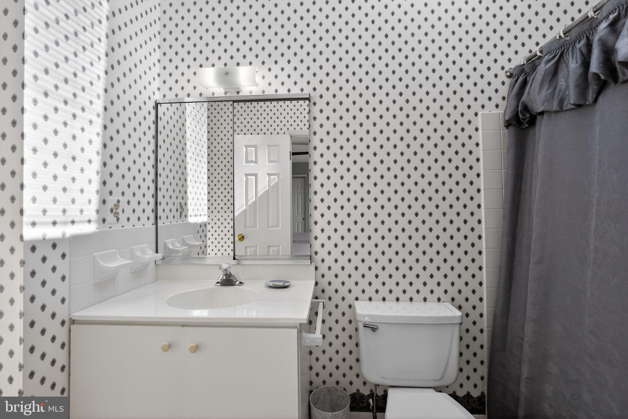 GWYNEDD LEA - Residential