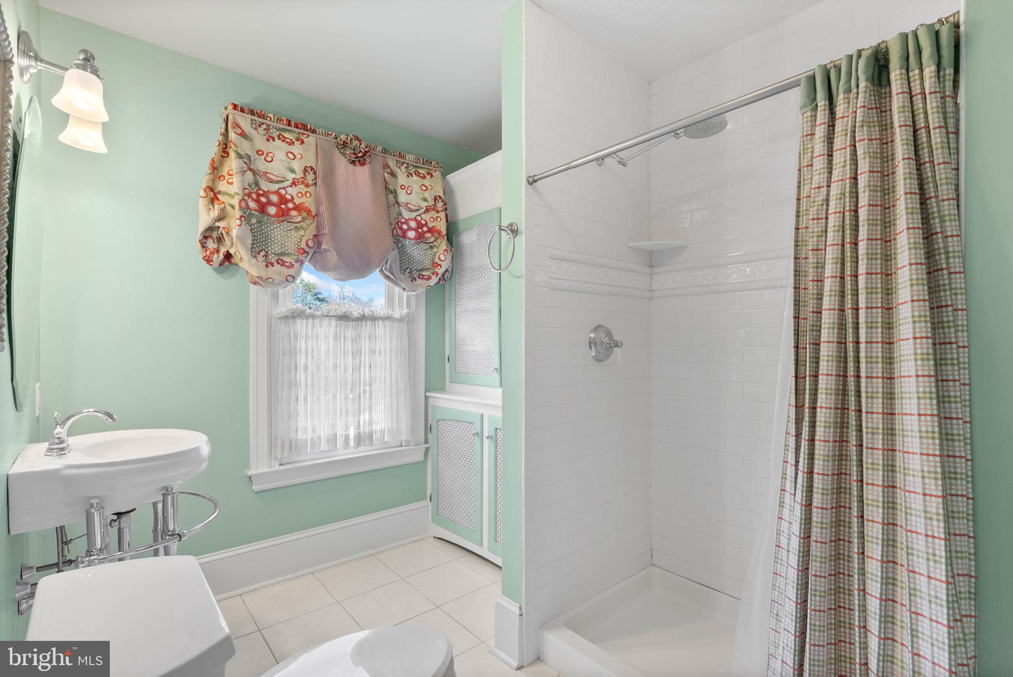 SWARTHMORE - Residential