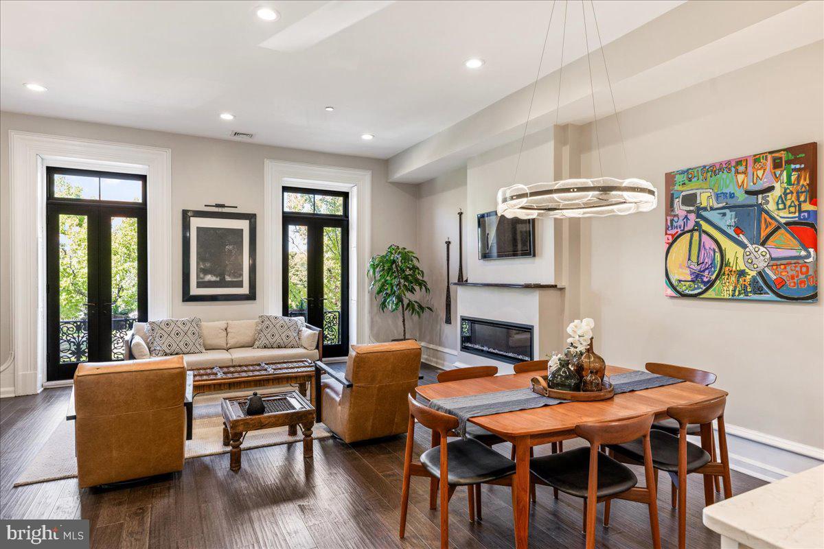 DOYLESTOWN BORO - Residential