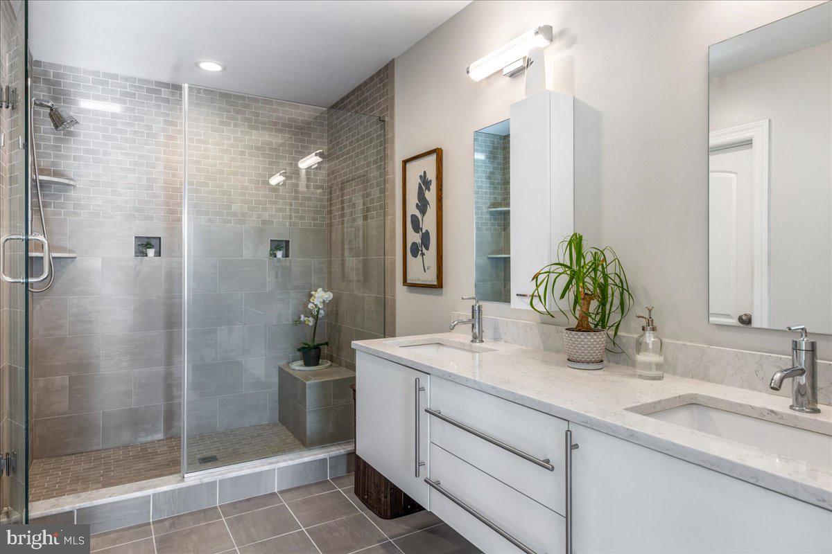 DOYLESTOWN BORO - Residential