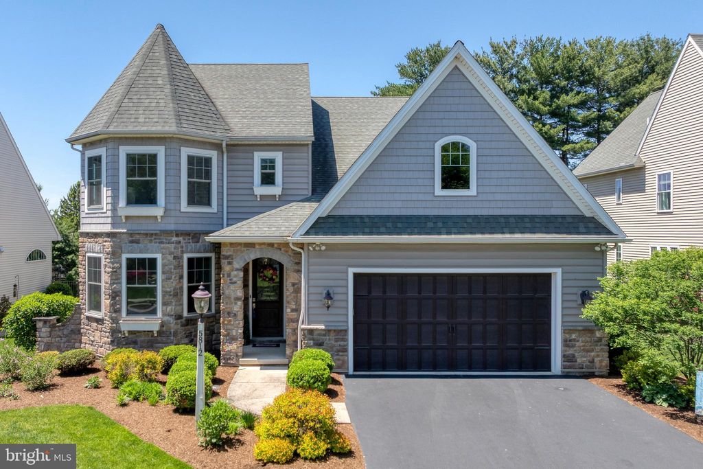 Photo of 5812 Wild Lilac Drive, EAST PETERSBURG, PA 17520 (MLS # PALA2069716)