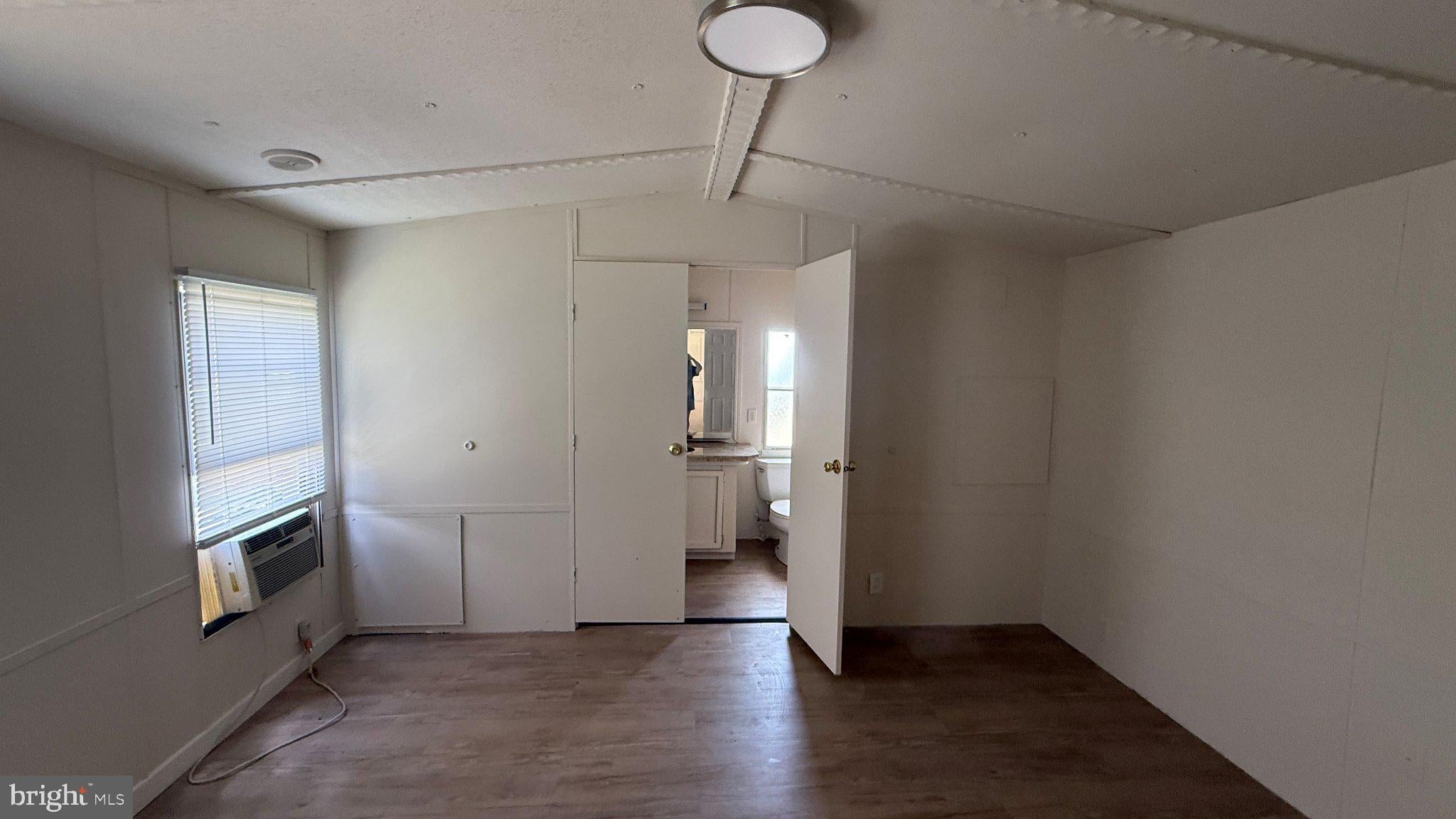 10054 LONGWOODS ROAD 4