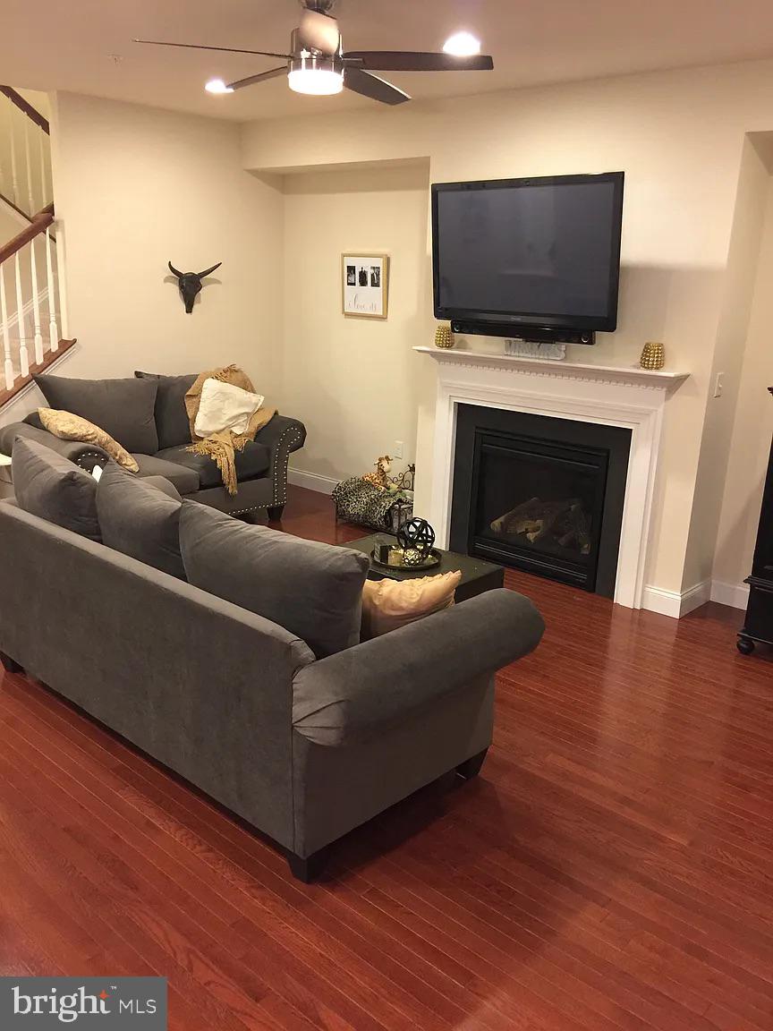 WALDEN - Residential Lease