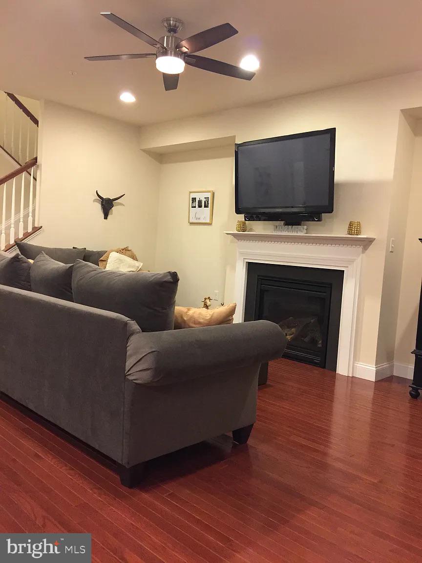 WALDEN - Residential Lease