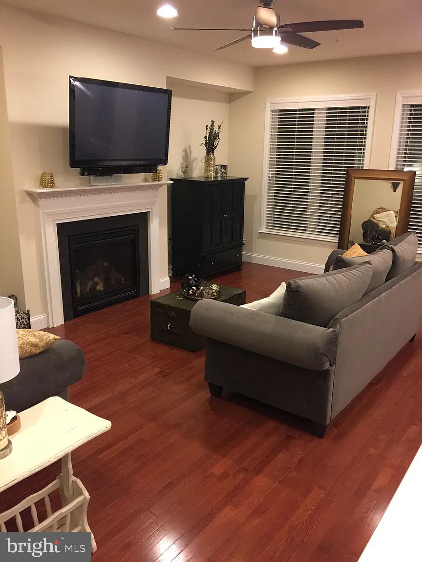 WALDEN - Residential Lease