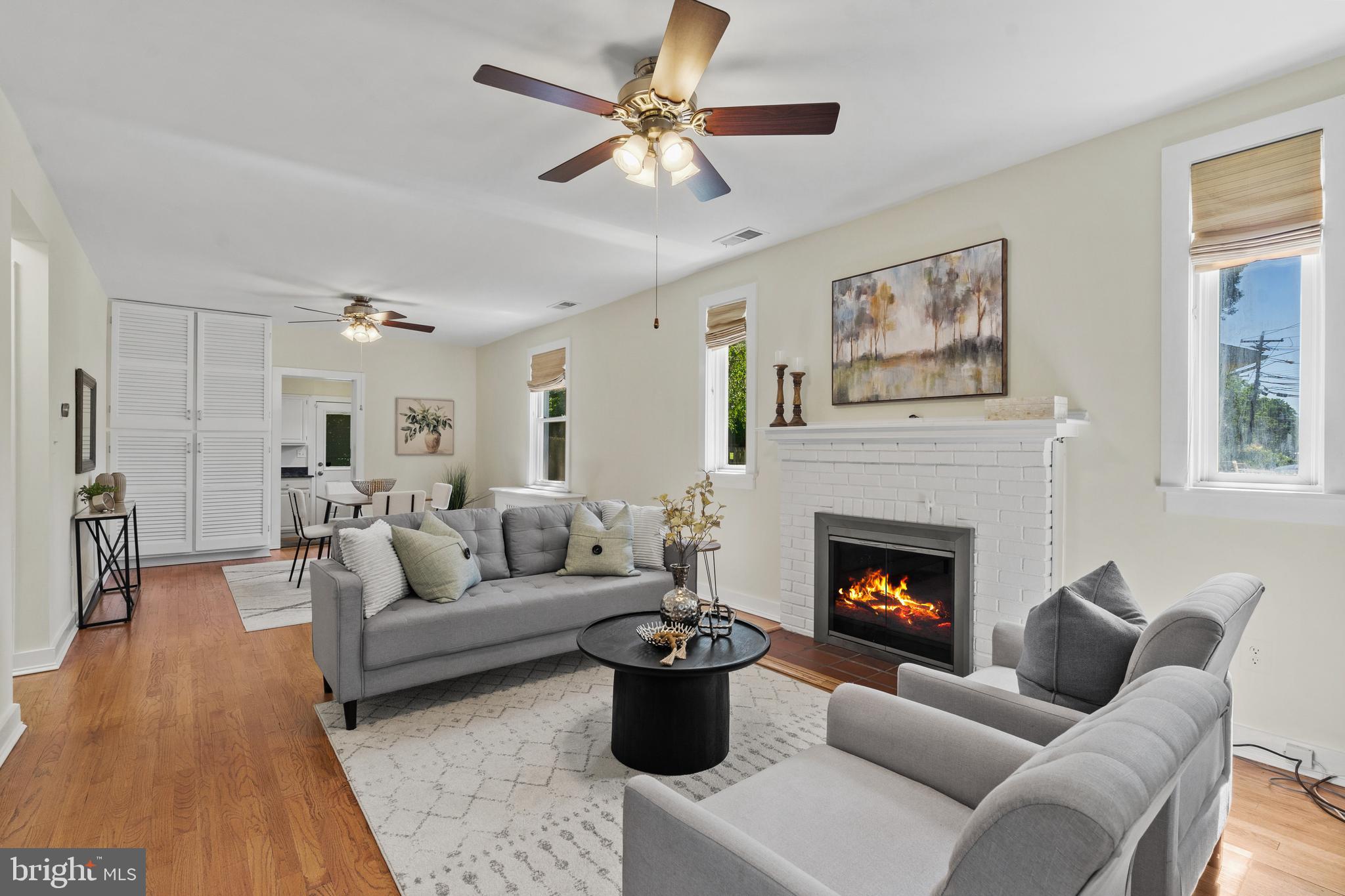 736 DENNIS AVENUE