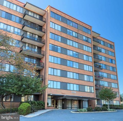 Photo of 4390 Lorcom Lane #606, ARLINGTON, VA 22207 (MLS # VAAR2073600)