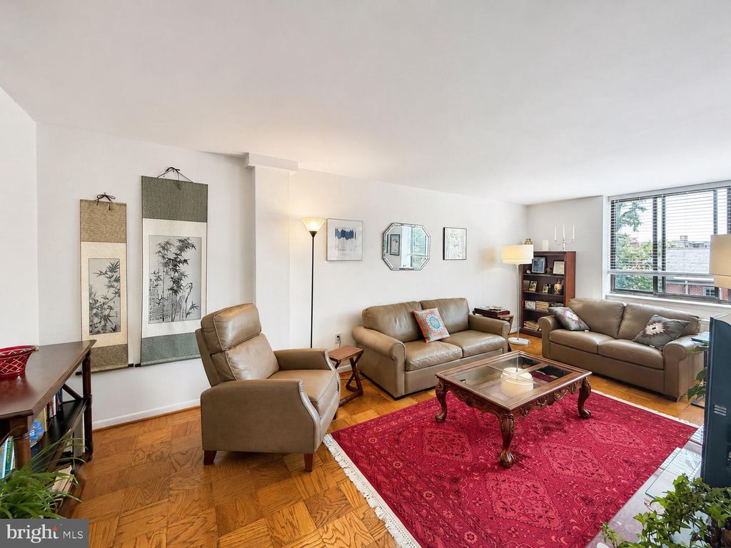 Photo of 4390 Lorcom Lane #606, ARLINGTON, VA 22207 (MLS # VAAR2073600)