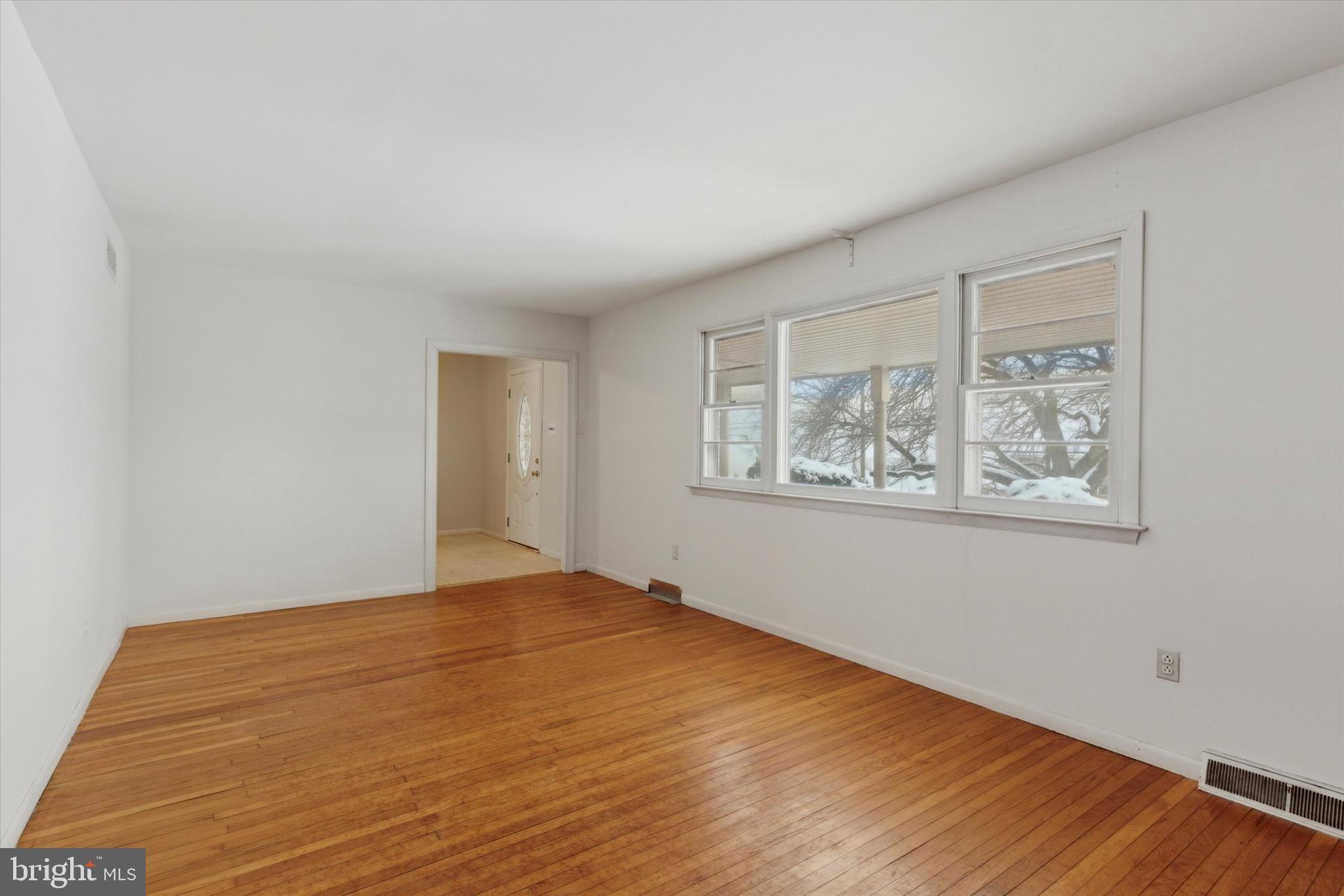 PLYMOUTH HILLS - Residential