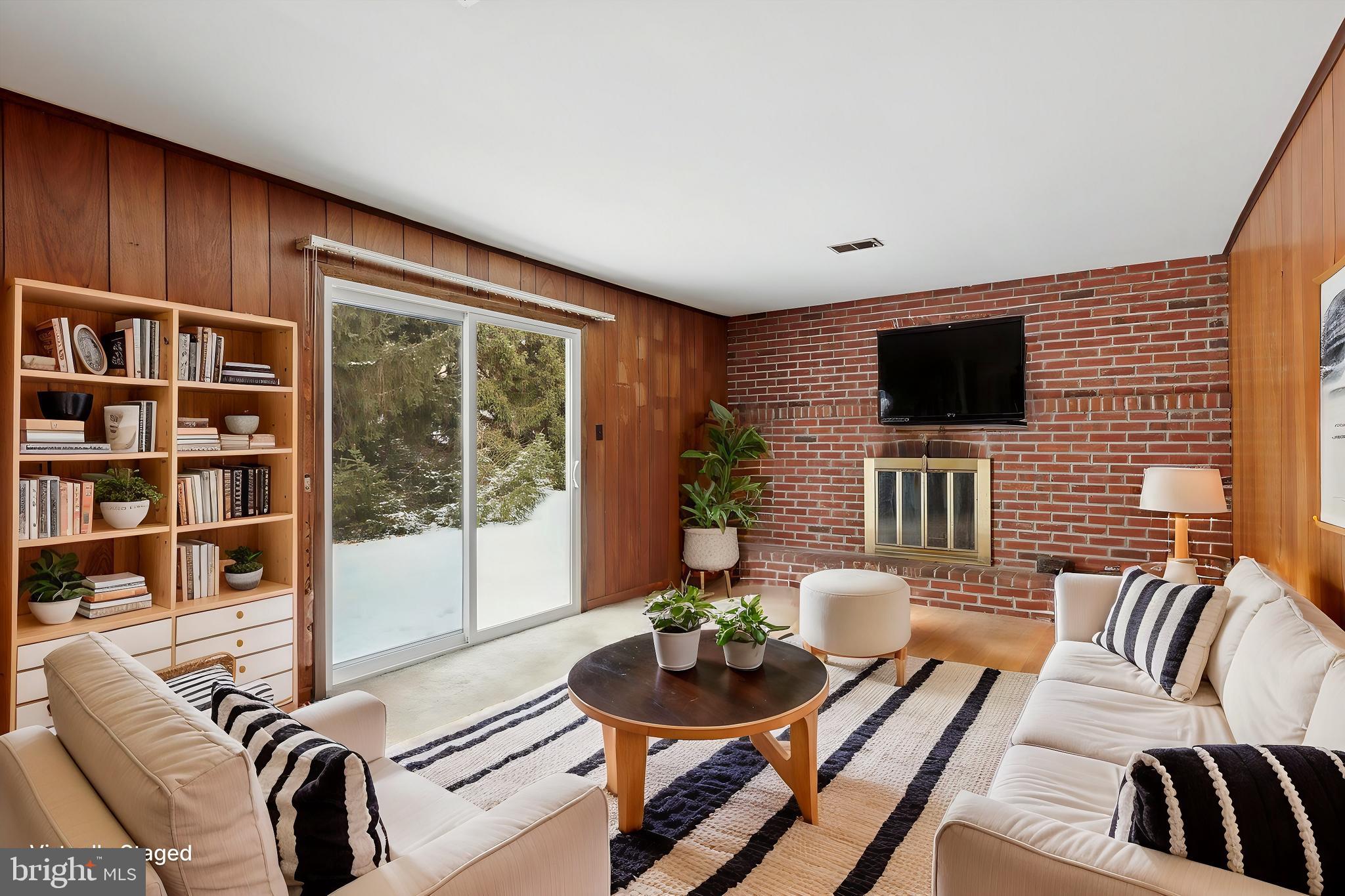 PLYMOUTH HILLS - Residential