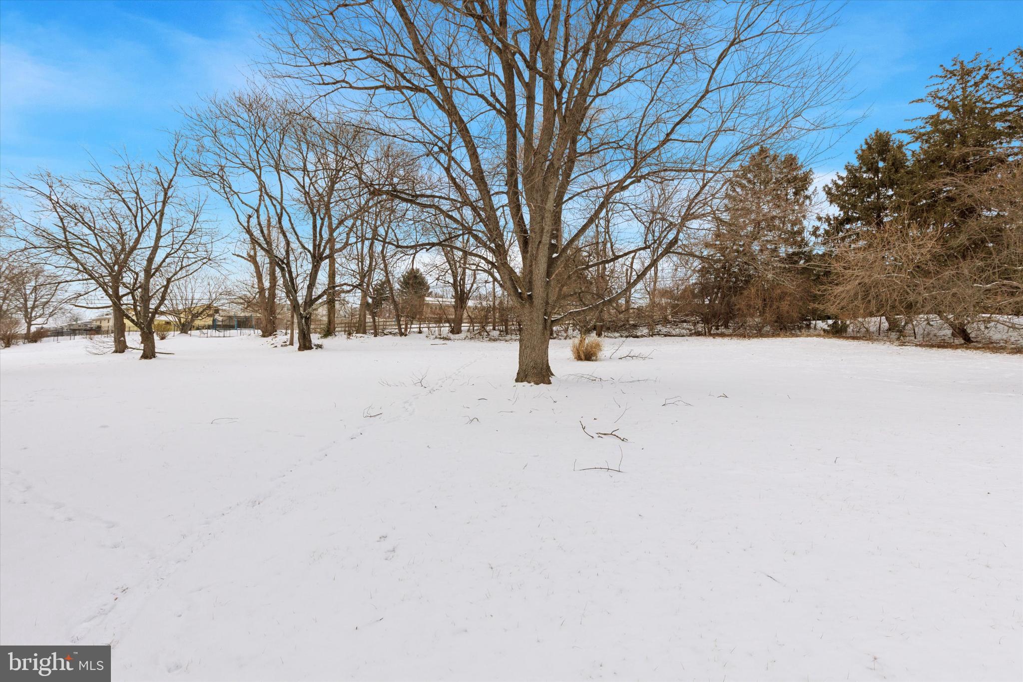 PLYMOUTH HILLS - Residential