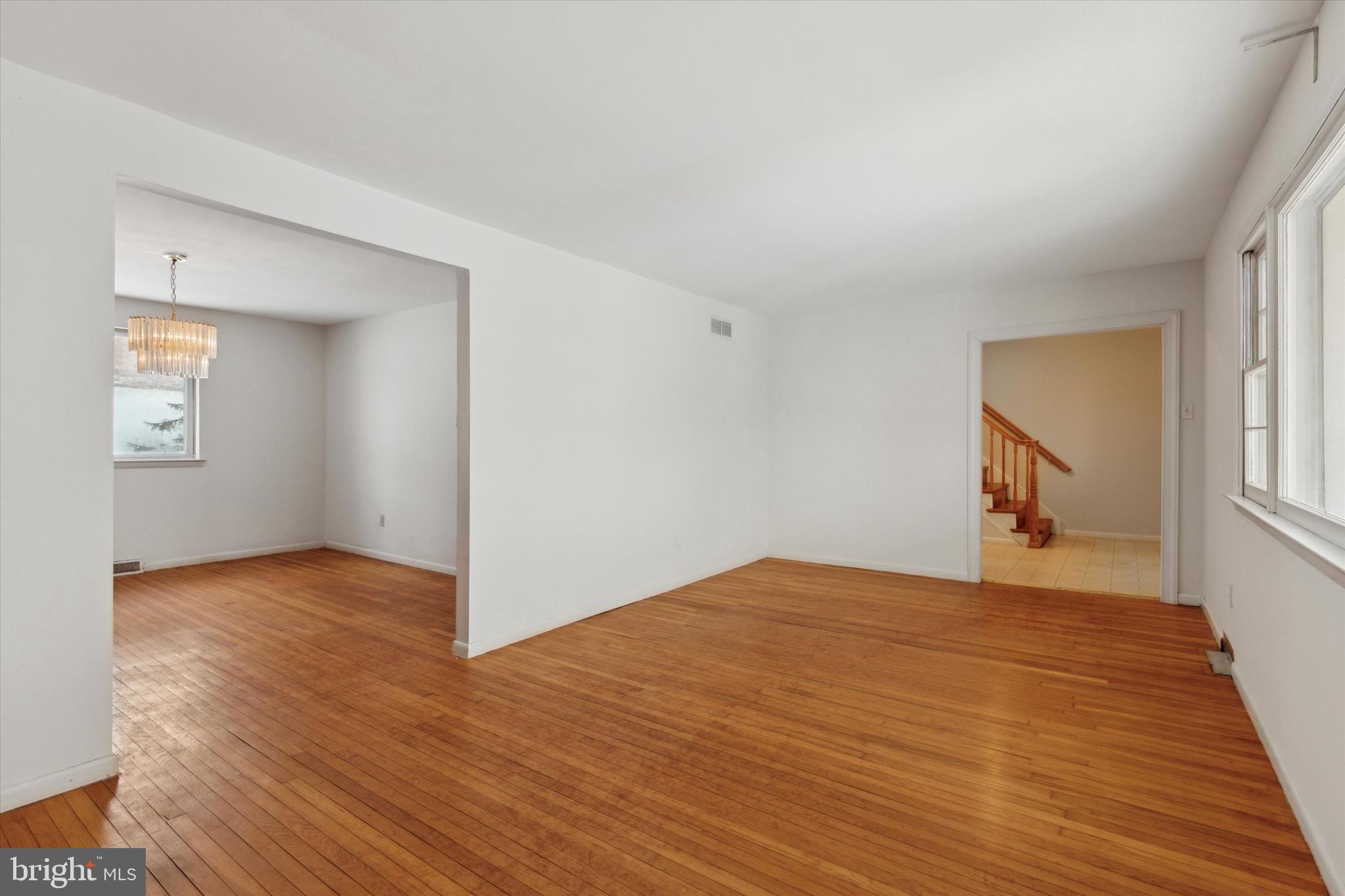 PLYMOUTH HILLS - Residential