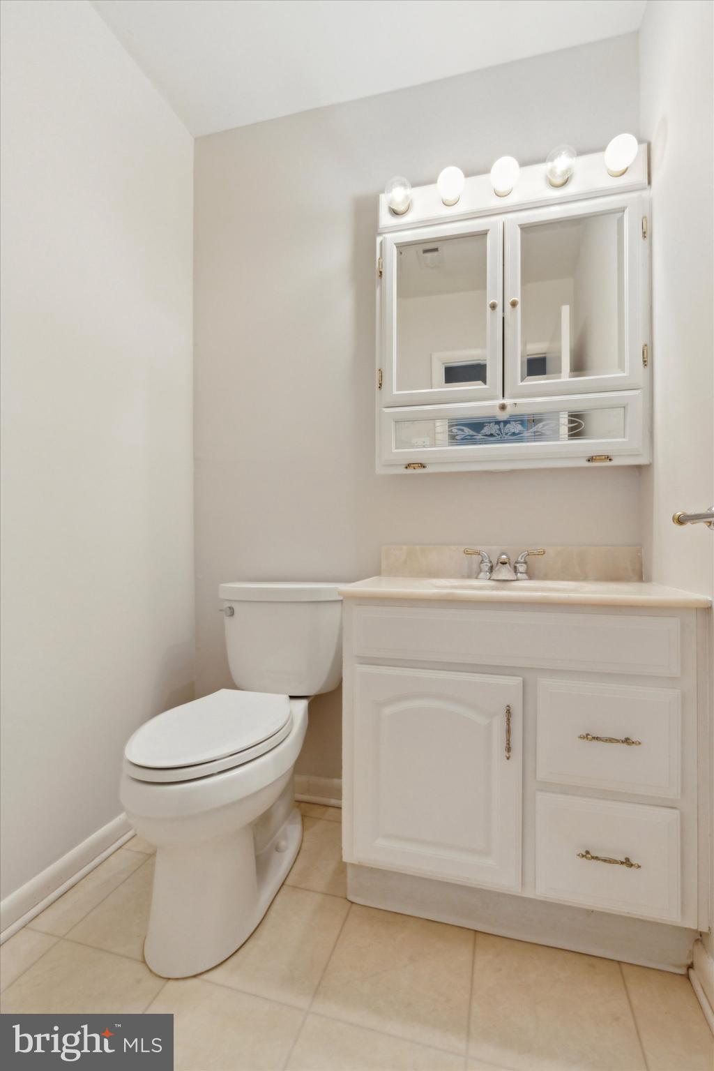 PLYMOUTH HILLS - Residential