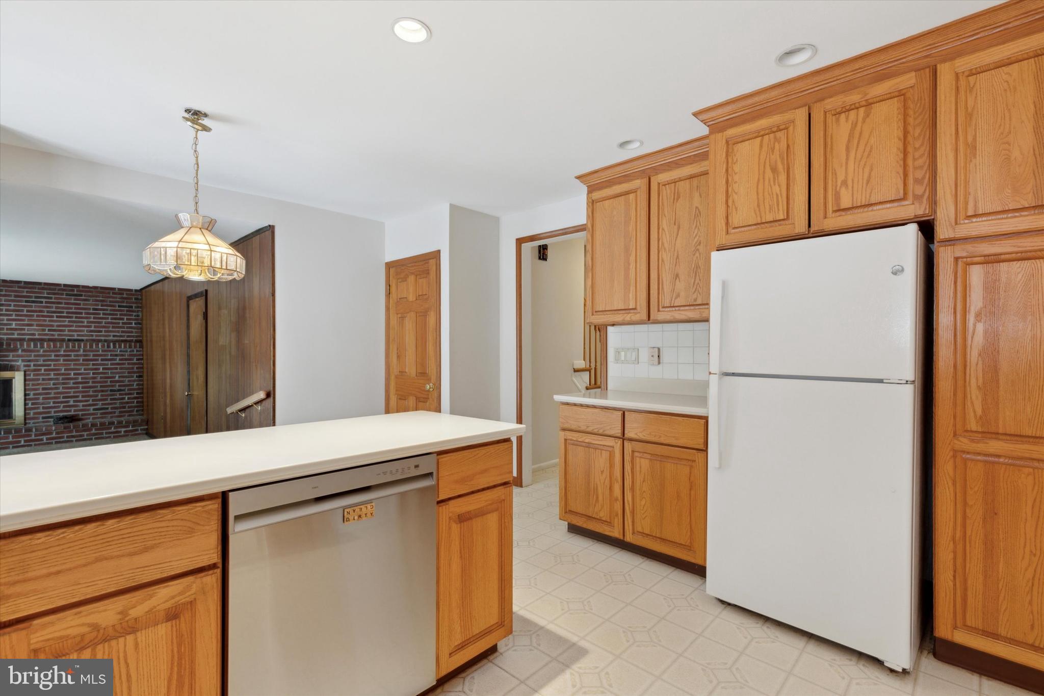 PLYMOUTH HILLS - Residential