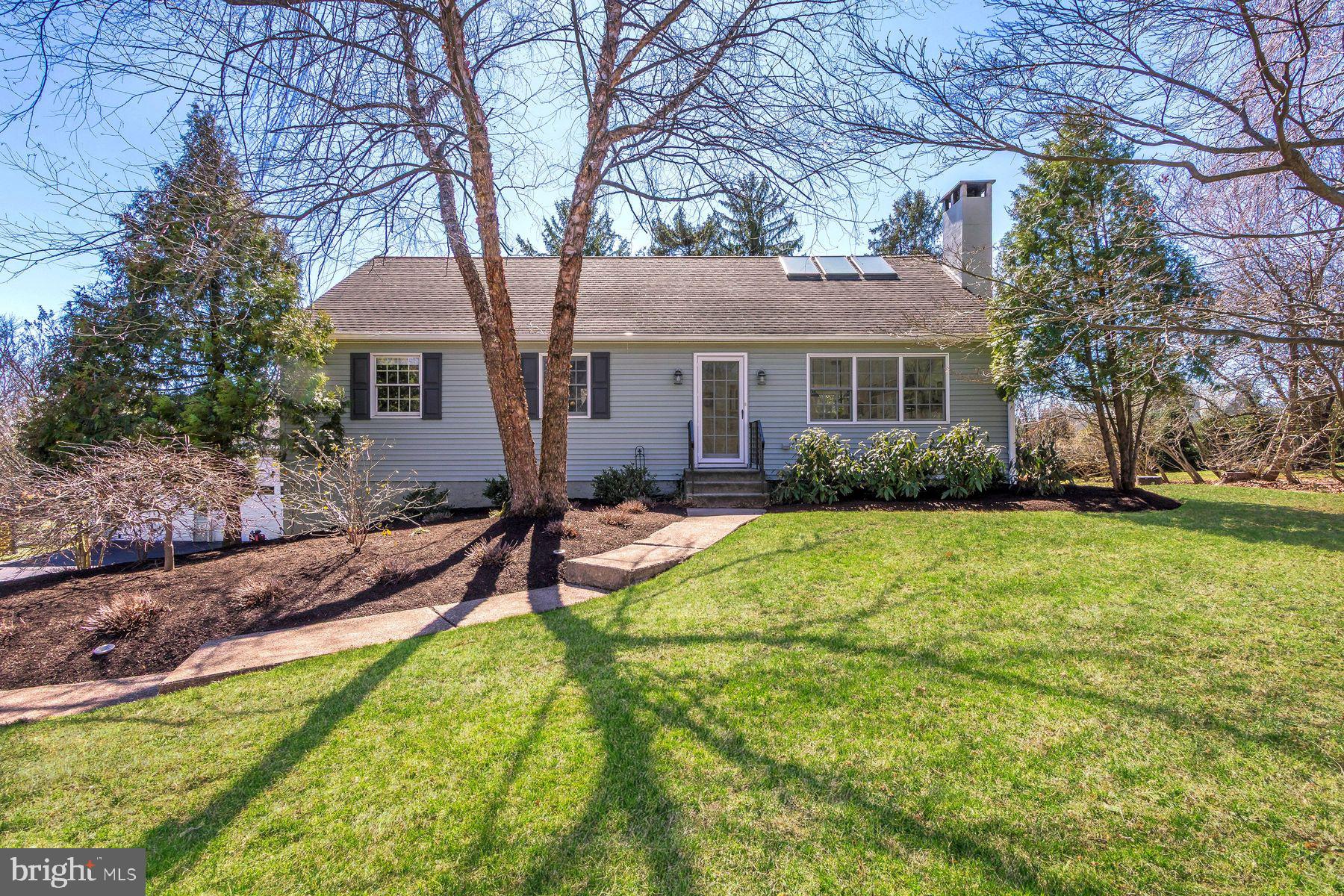 87 SUNSET DRIVE