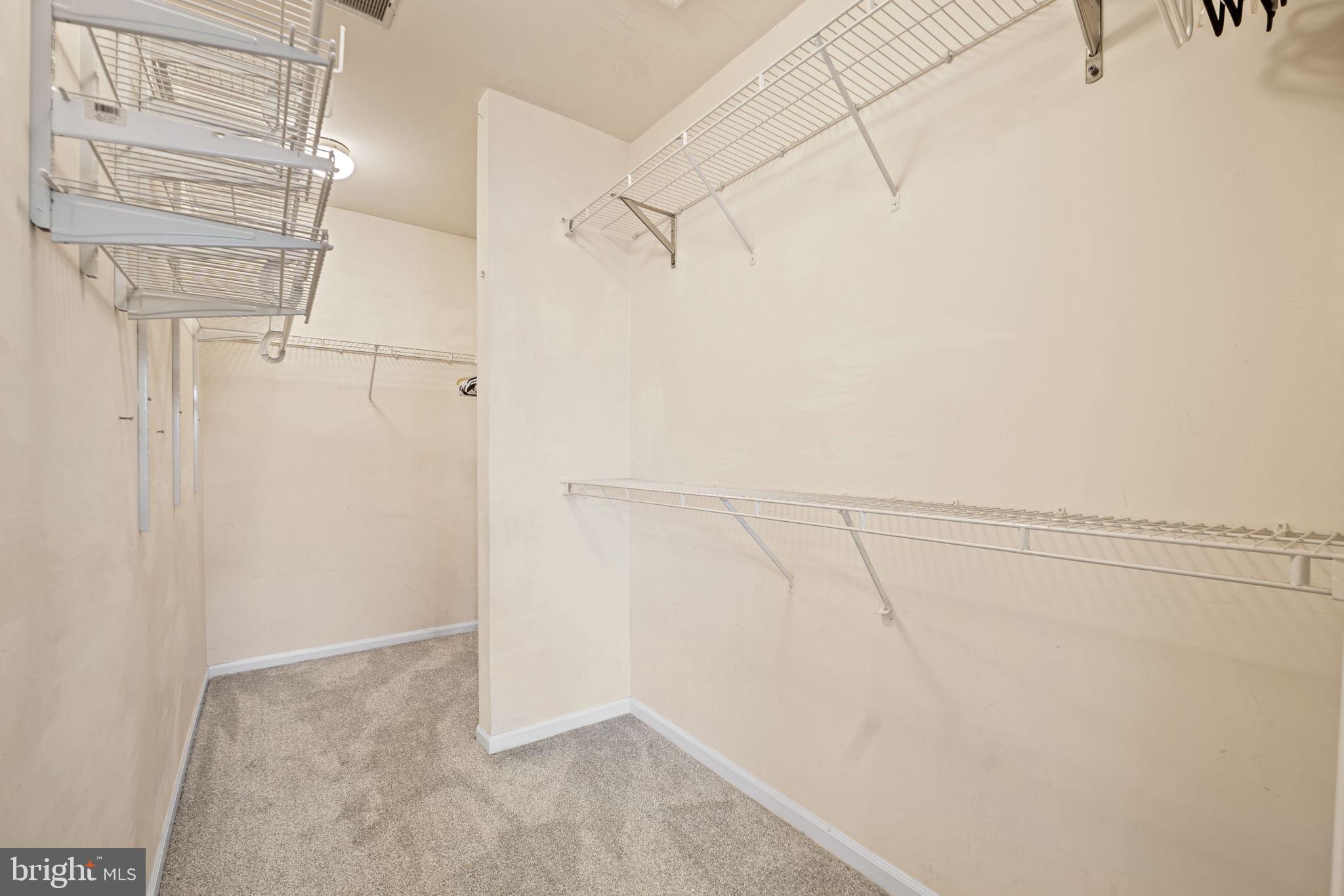 BLOOMS CROSSING - Residential