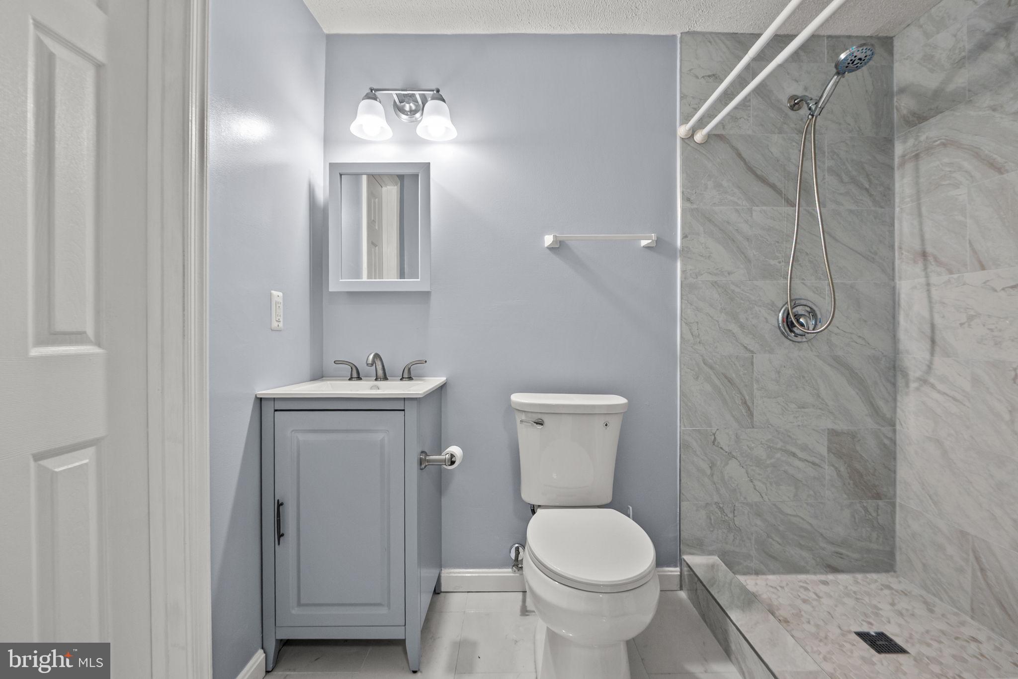 BLOOMS CROSSING - Residential