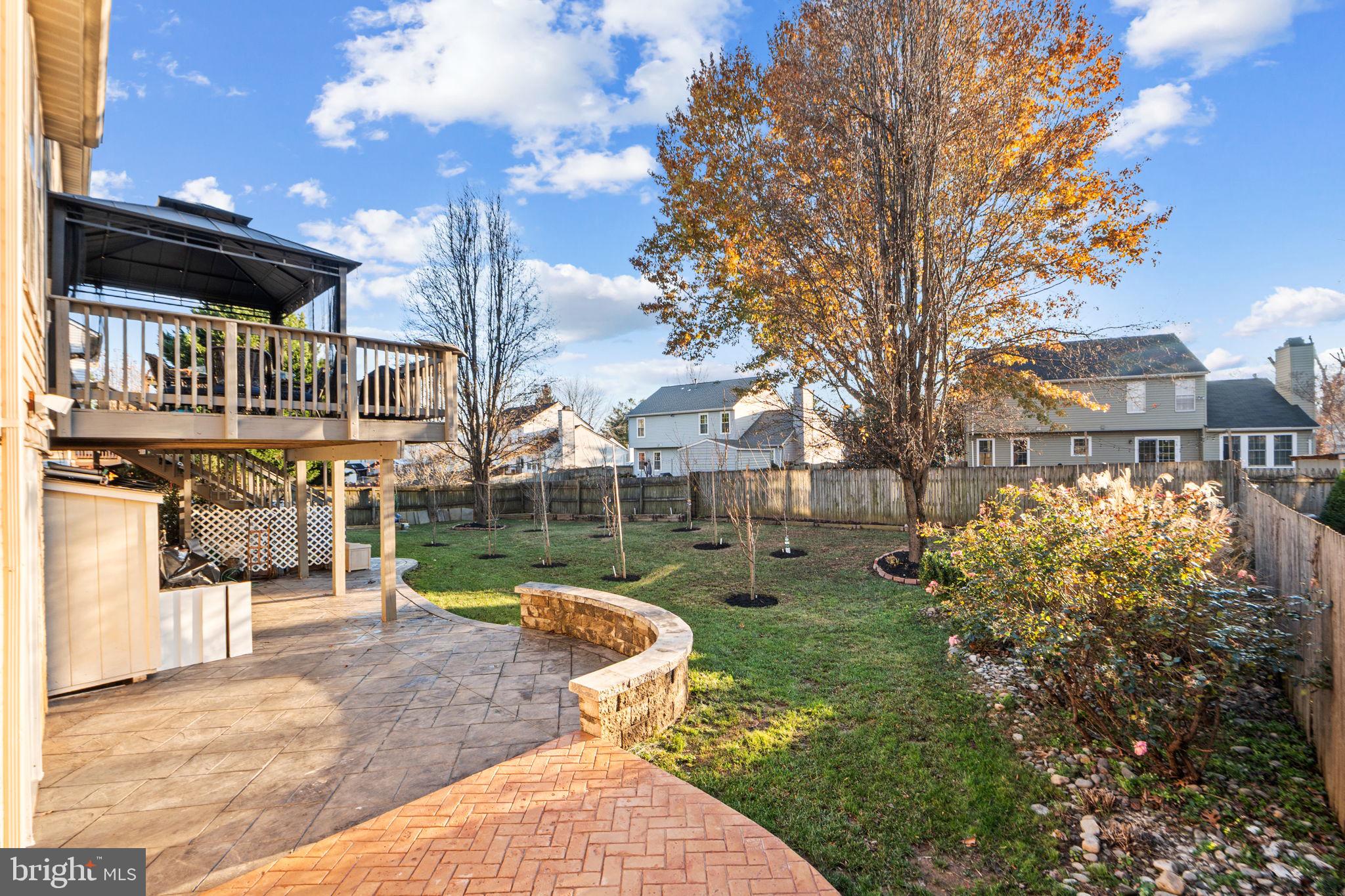 BLOOMS CROSSING - Residential