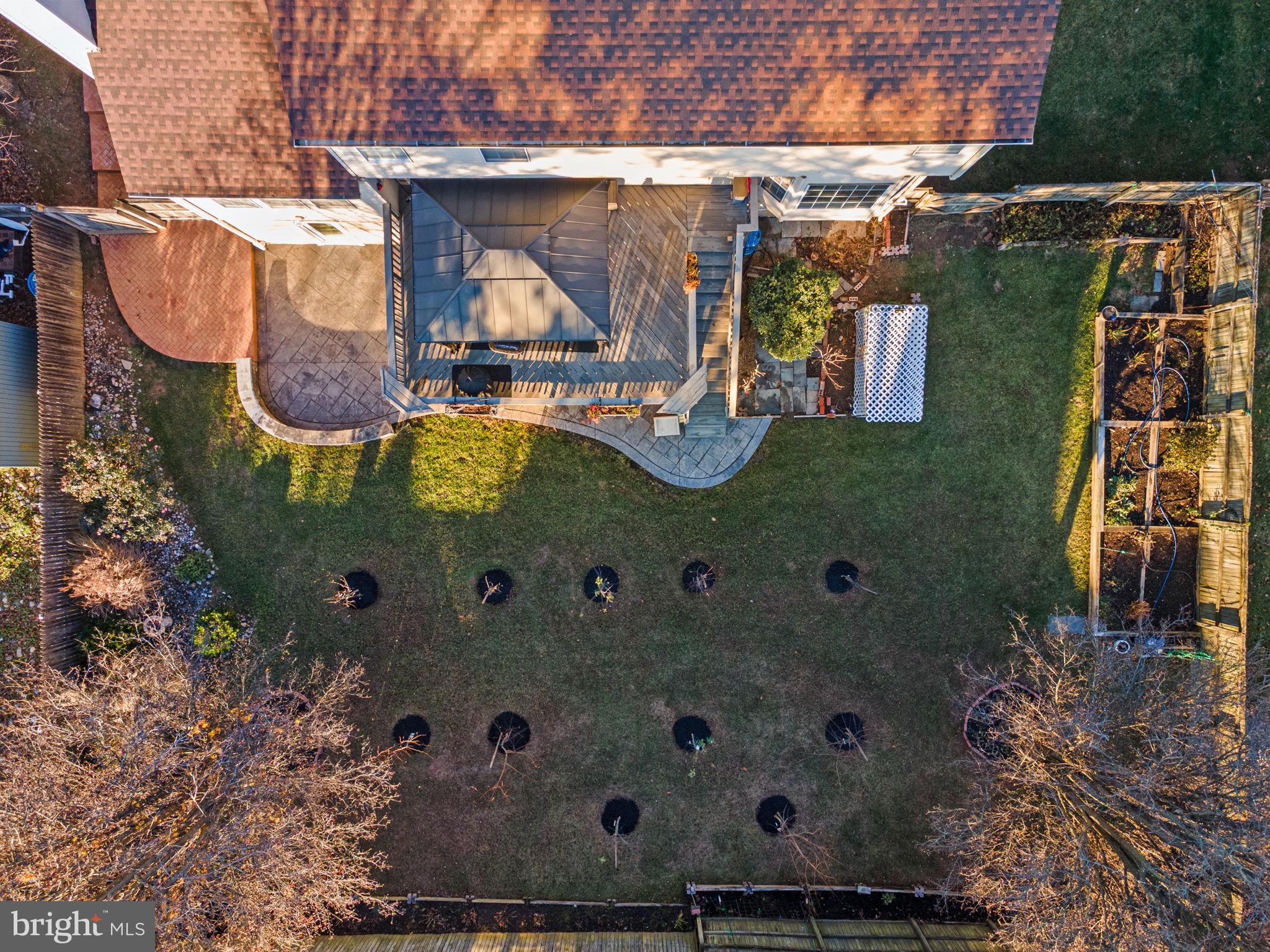 BLOOMS CROSSING - Residential