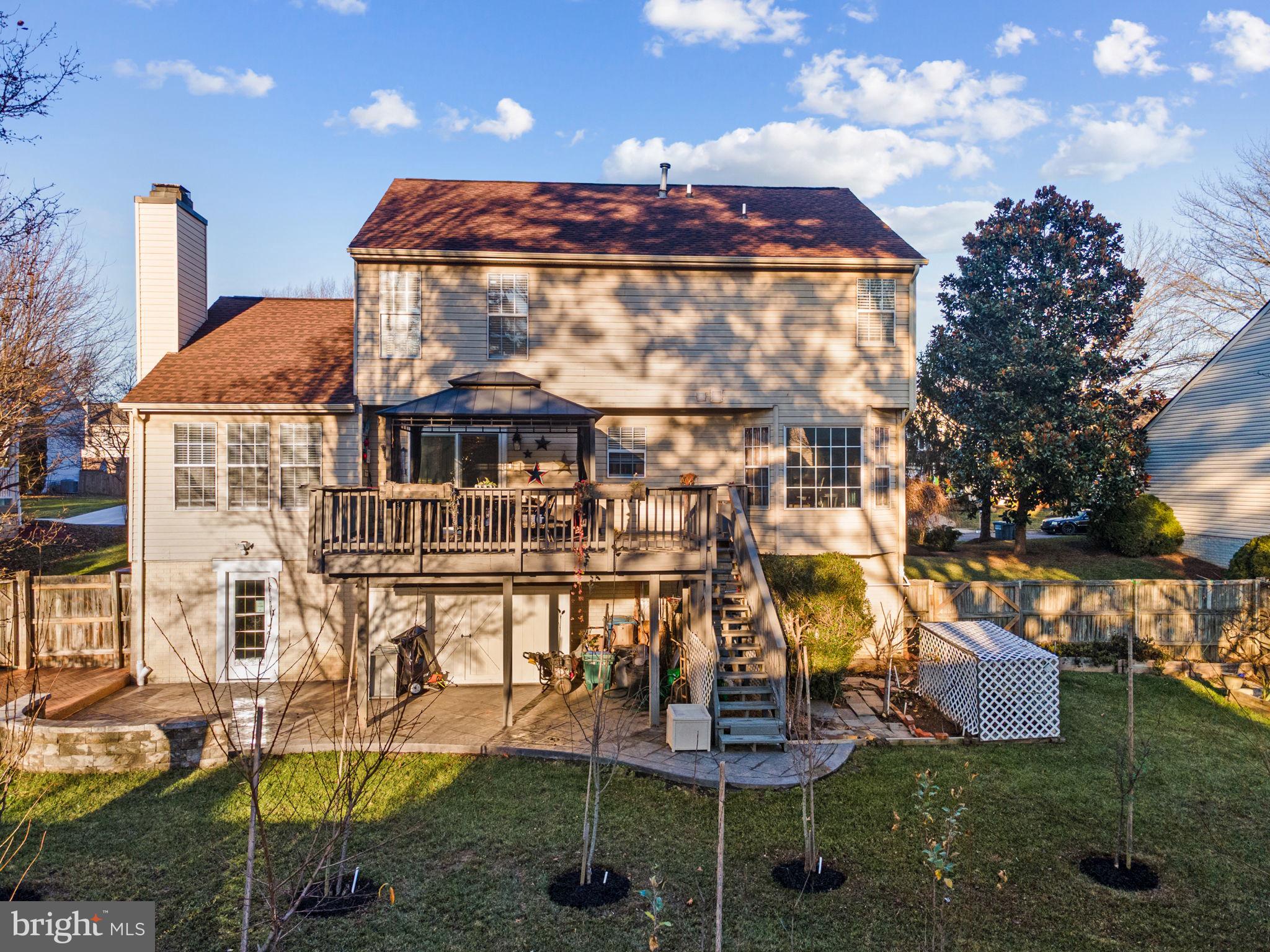 BLOOMS CROSSING - Residential