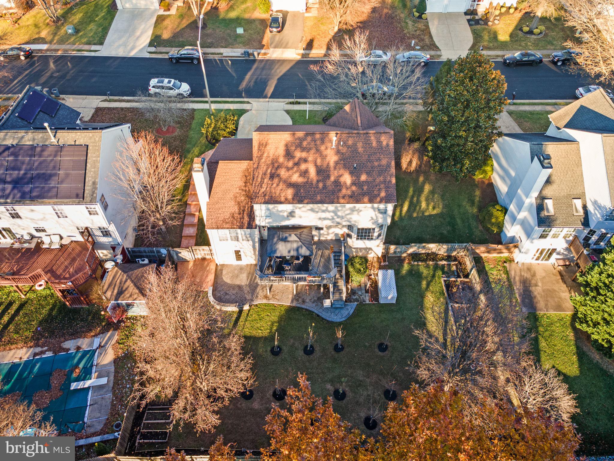 BLOOMS CROSSING - Residential