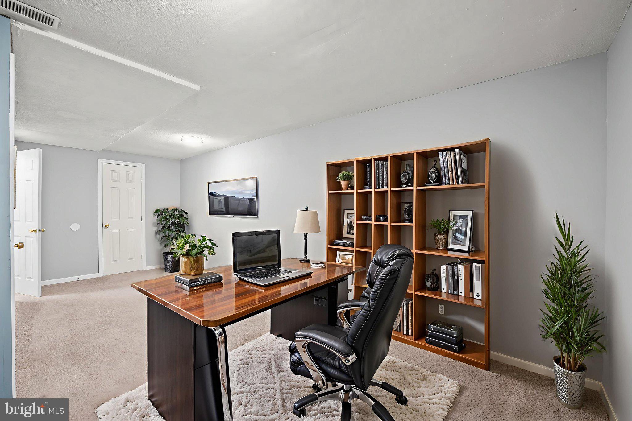 BLOOMS CROSSING - Residential