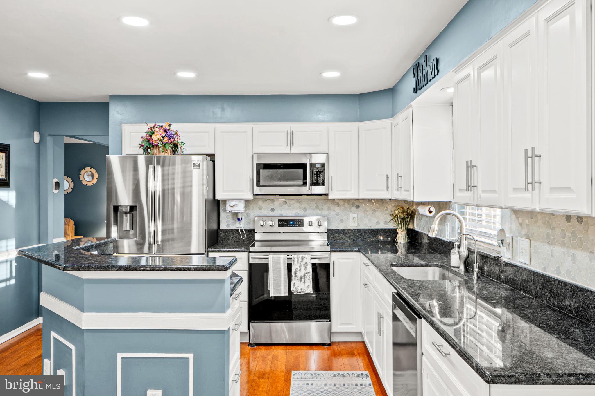 BLOOMS CROSSING - Residential