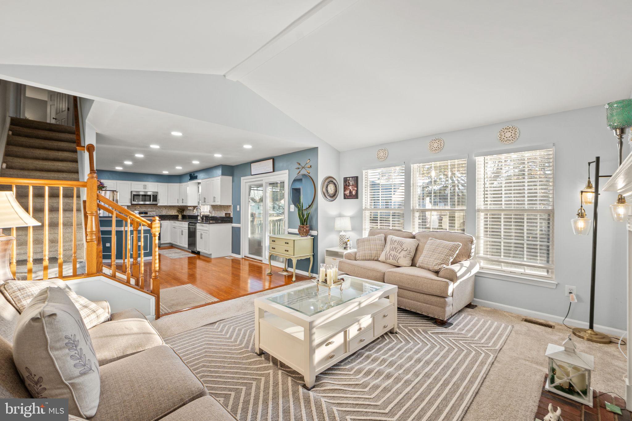 BLOOMS CROSSING - Residential