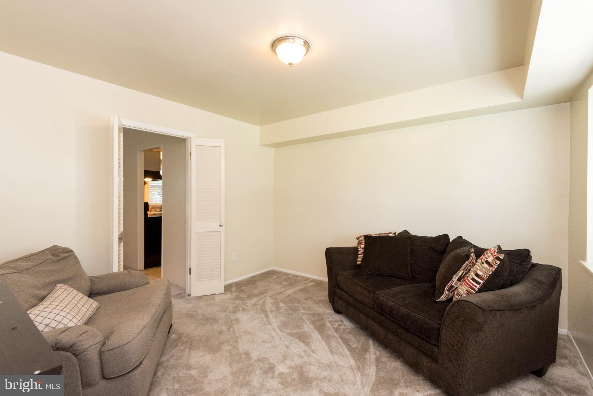 POINTER RIDGE - Residential