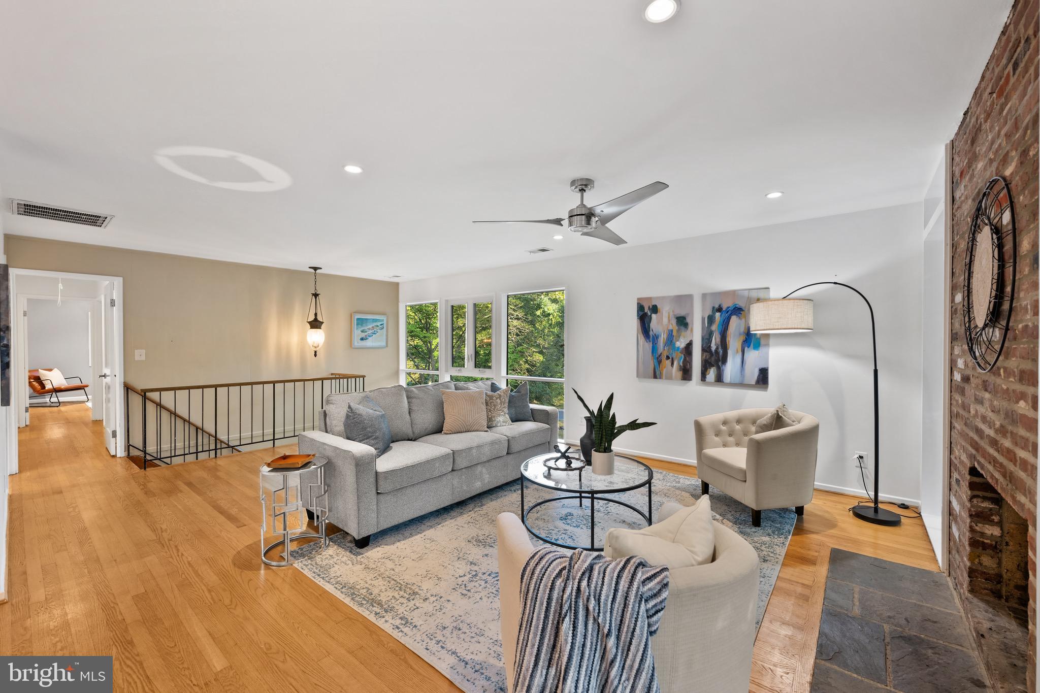 BANNOCKBURN ESTATES - Residential