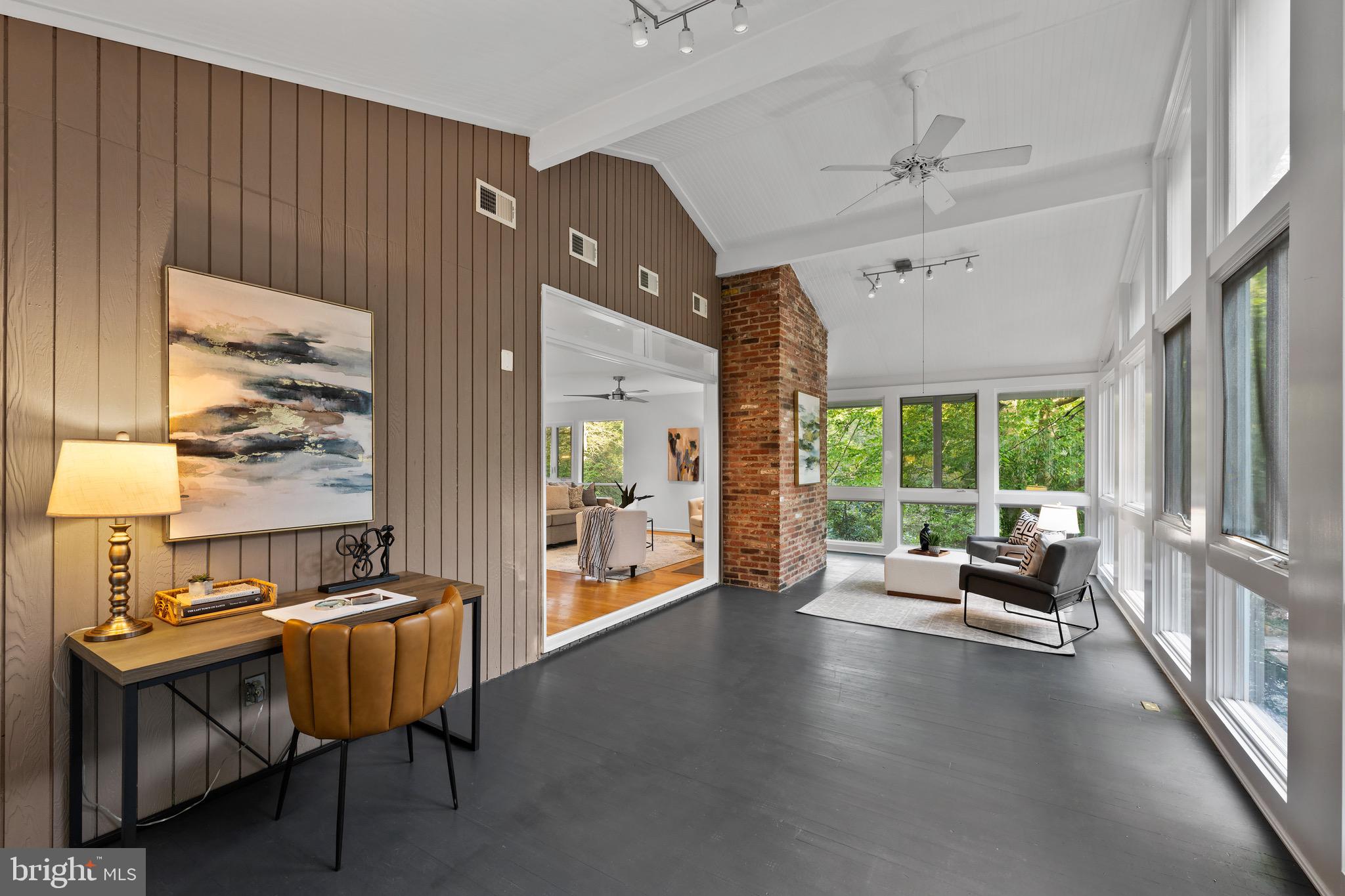 BANNOCKBURN ESTATES - Residential