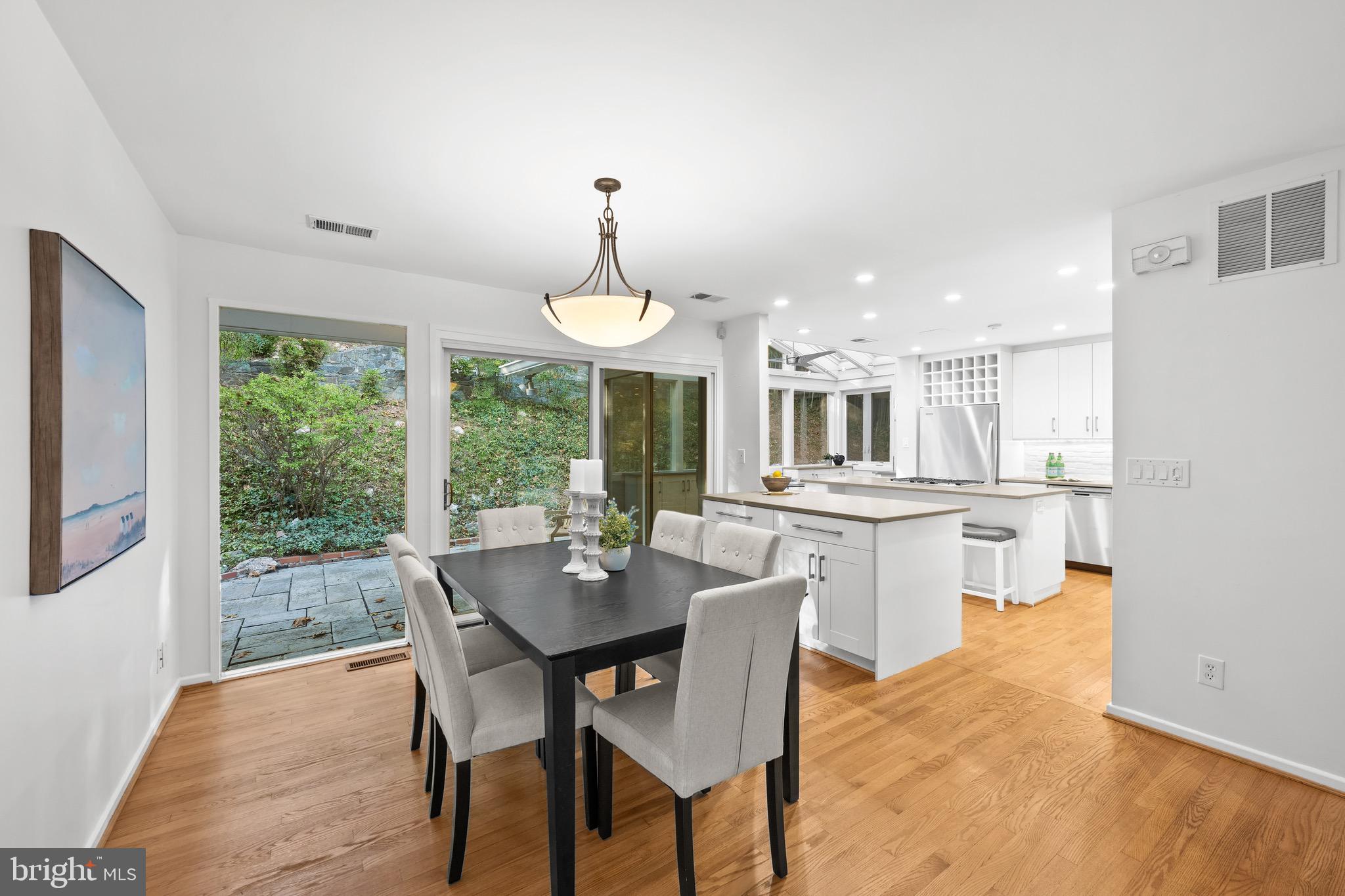 BANNOCKBURN ESTATES - Residential