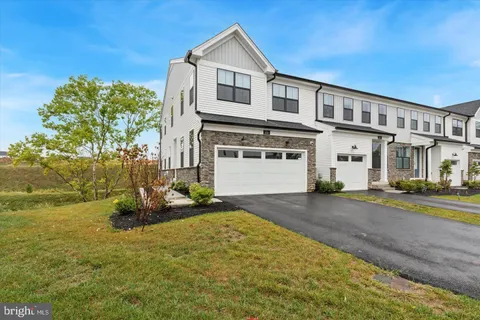 211 Lilac Street, King Of Prussia, PA MLS: PAMC2168552