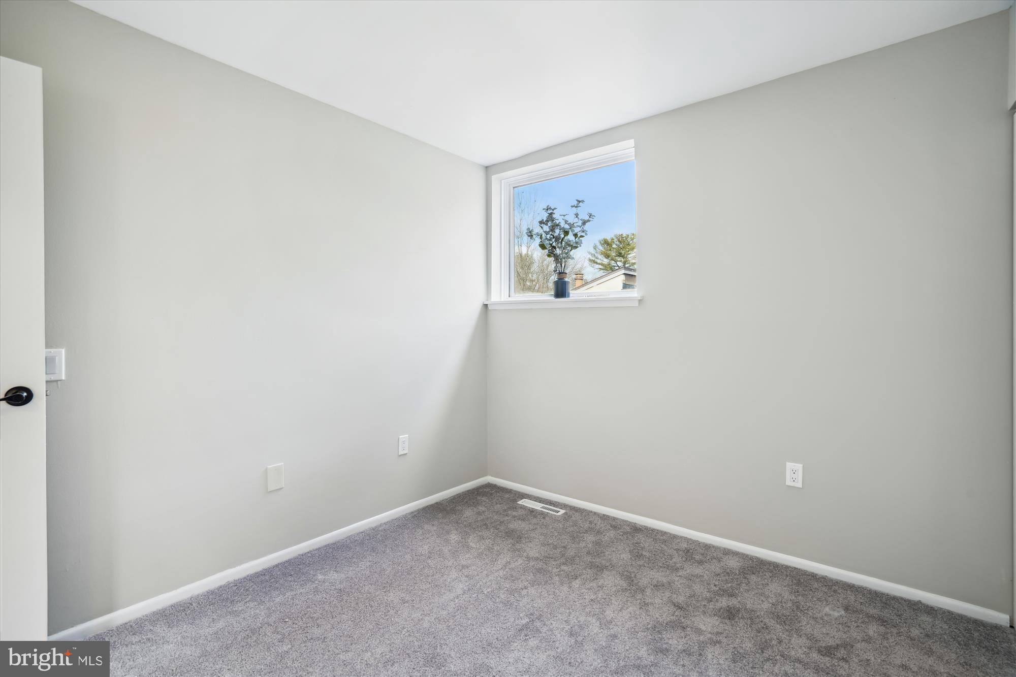 CLARYS FOREST - Residential Lease