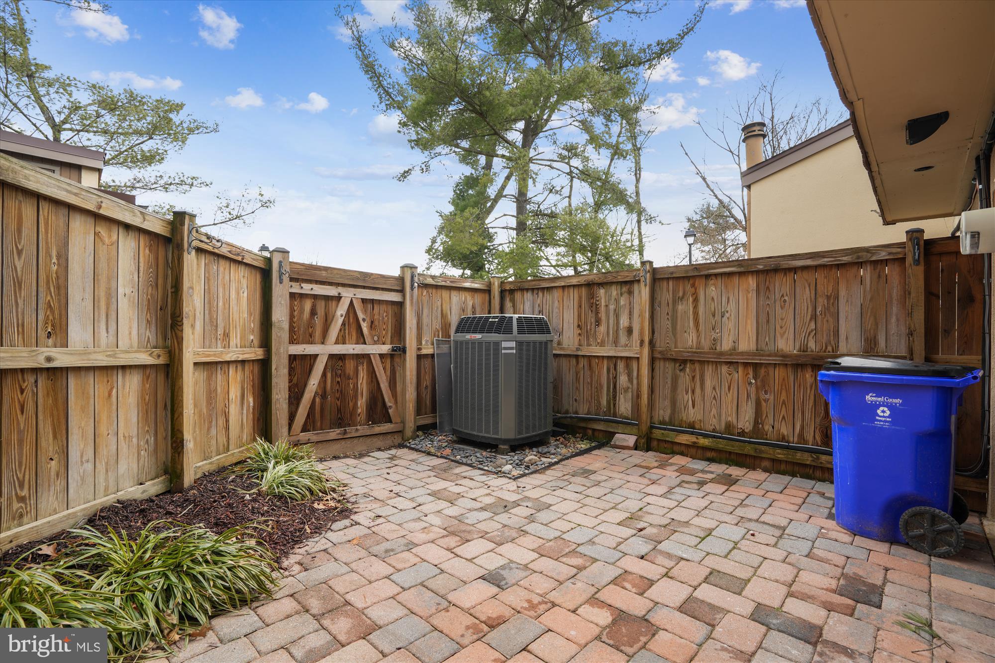 CLARYS FOREST - Residential Lease