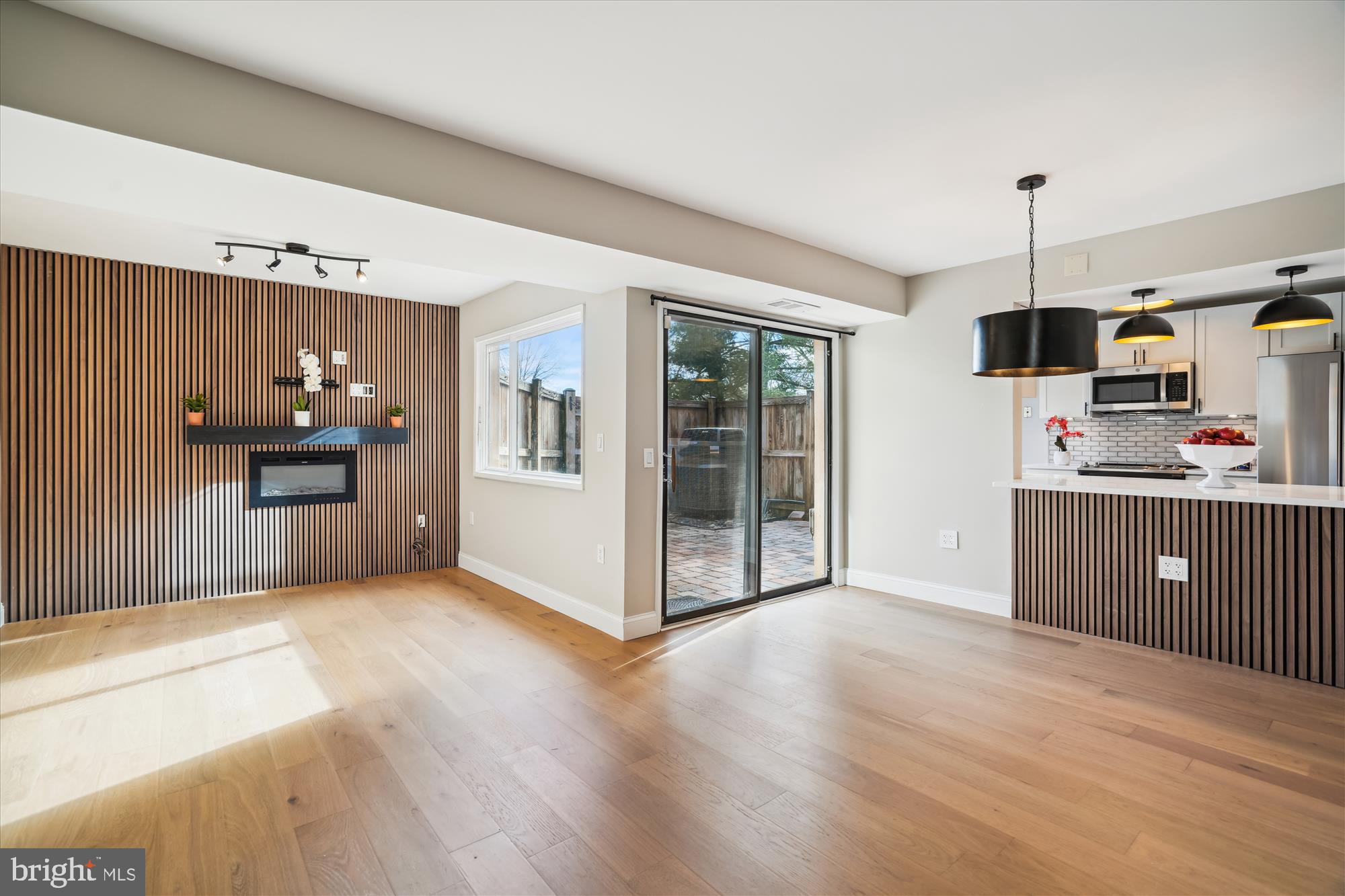 CLARYS FOREST - Residential Lease