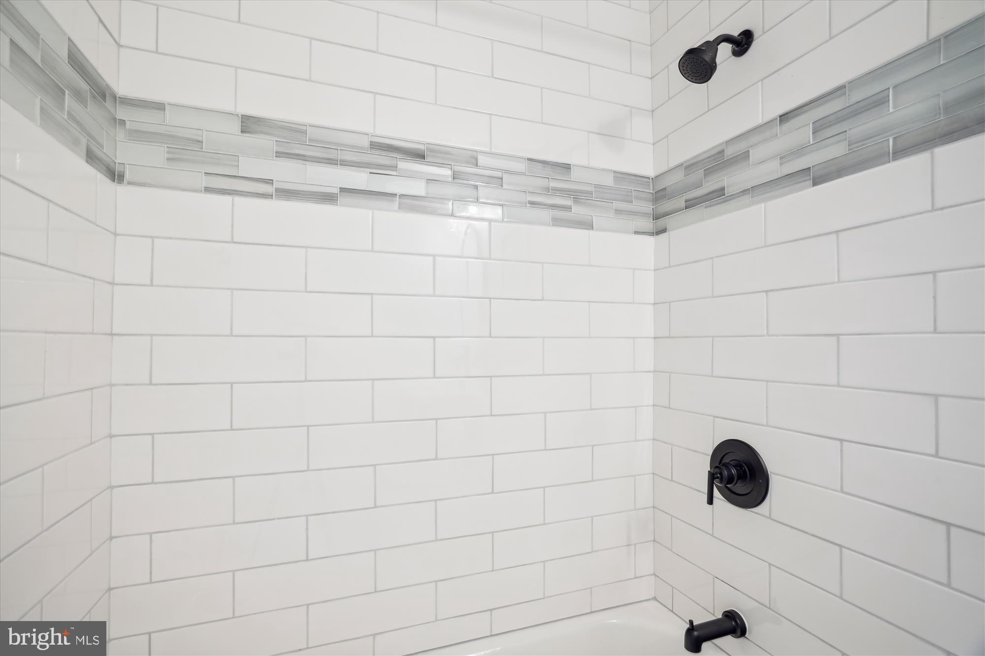 CLARYS FOREST - Residential Lease