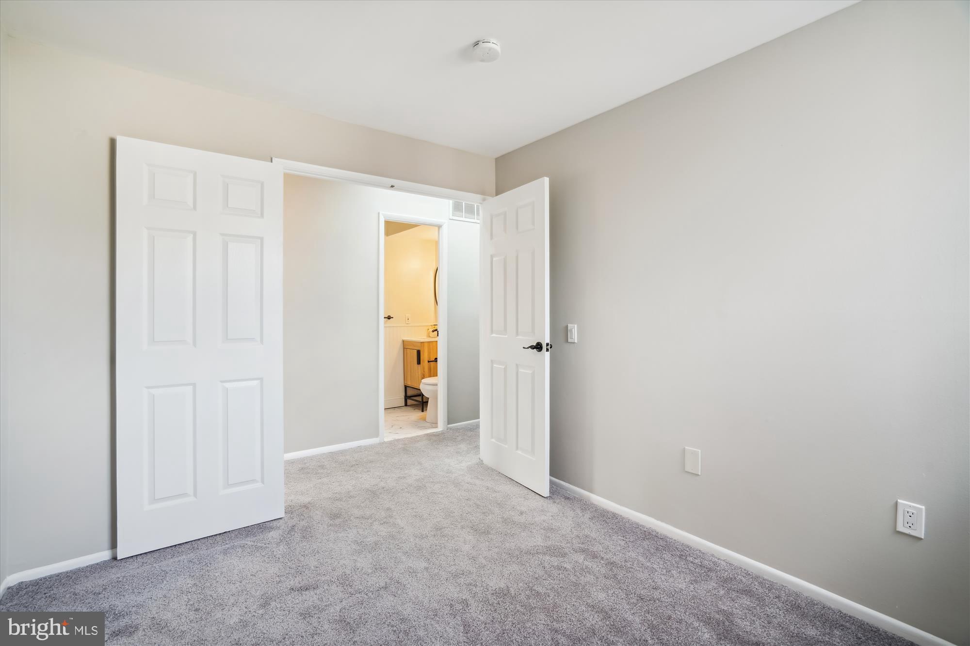 CLARYS FOREST - Residential Lease