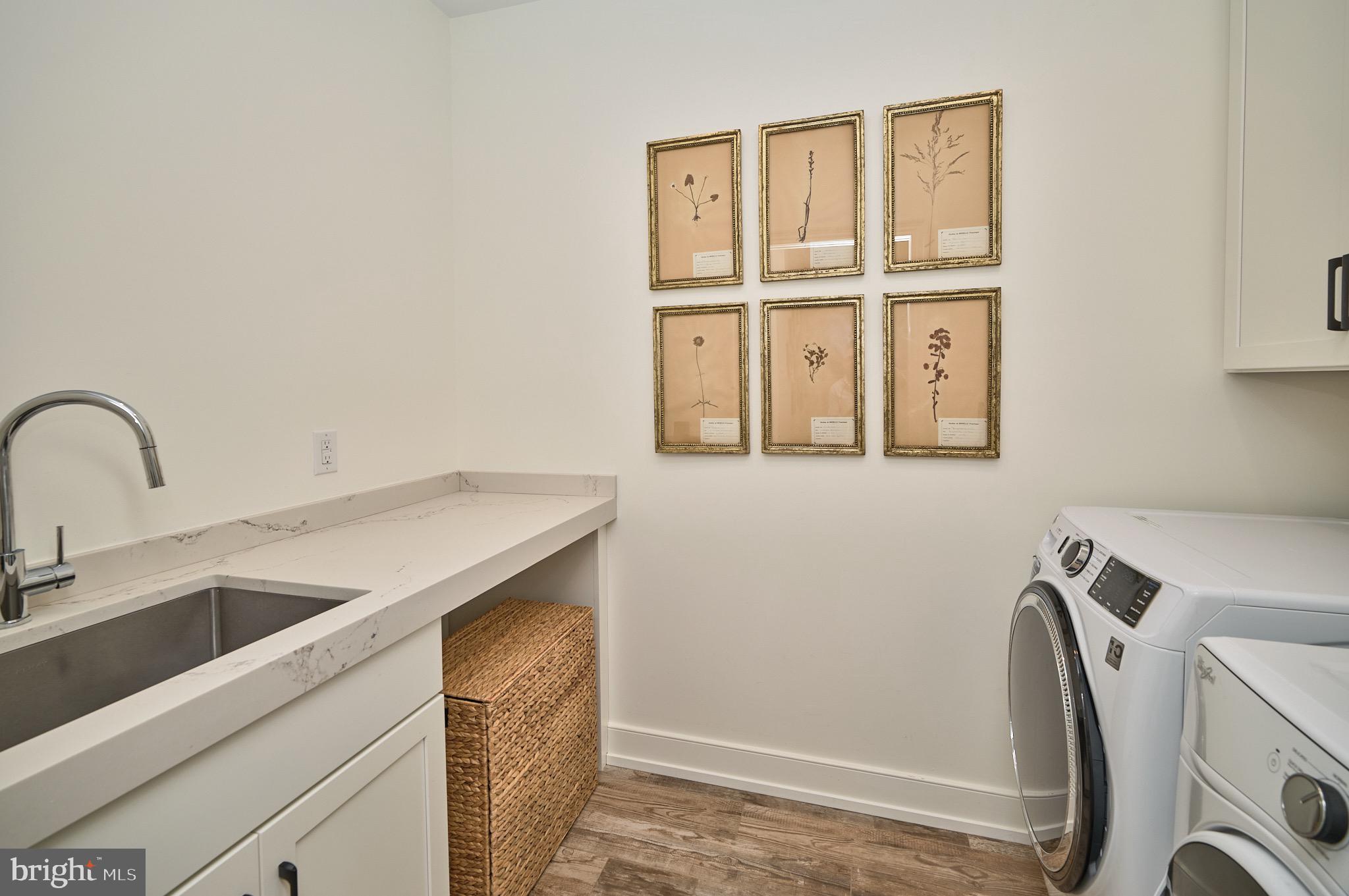 RABBIT RUN CREEK - Residential