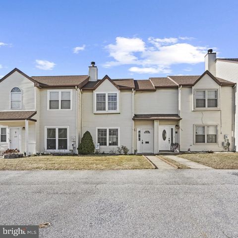 11 SCHUYLER COURT NEWARK DE 19702