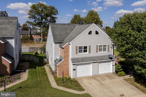 Photo of 391 E Jackson Street, NEW HOLLAND, PA 17557 (MLS # PALA2077740)